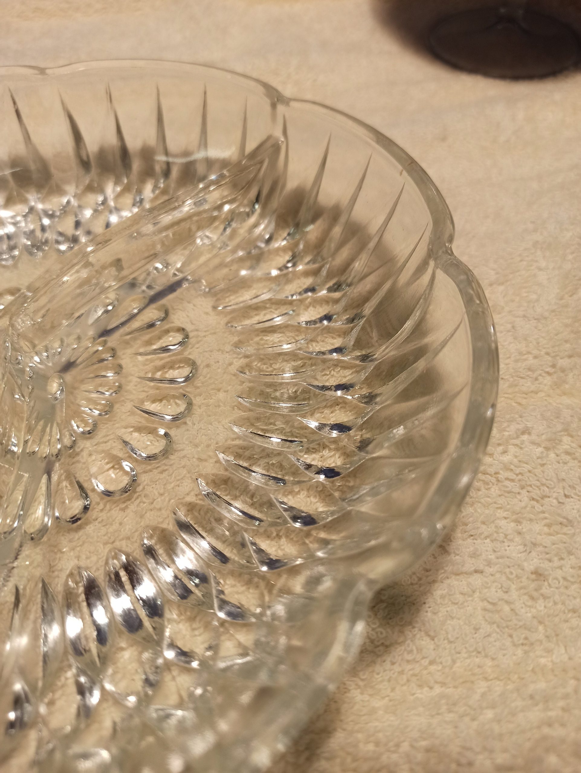 Glass Triple Compartment Serving Dish. Good Condition. - Image 7
