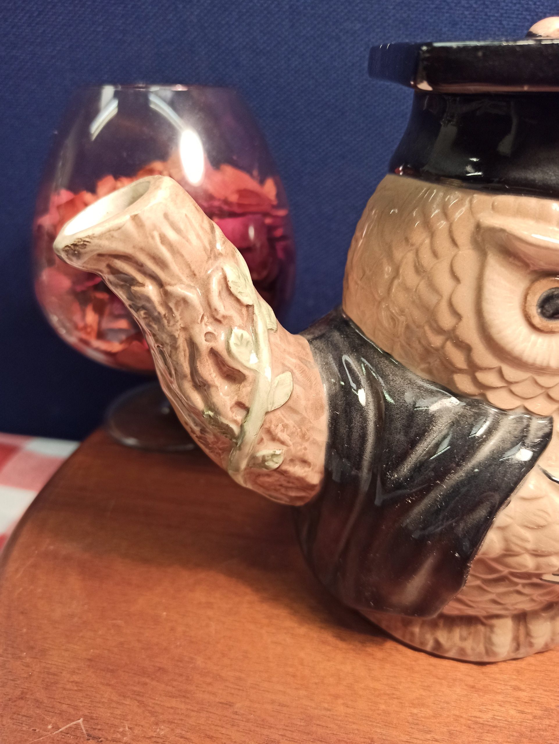 Vintage Novelty Teapot. Graduation Owl. - Image 2