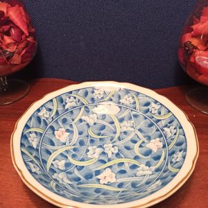 Chinese Decorative Bowl. Excellent Condition.