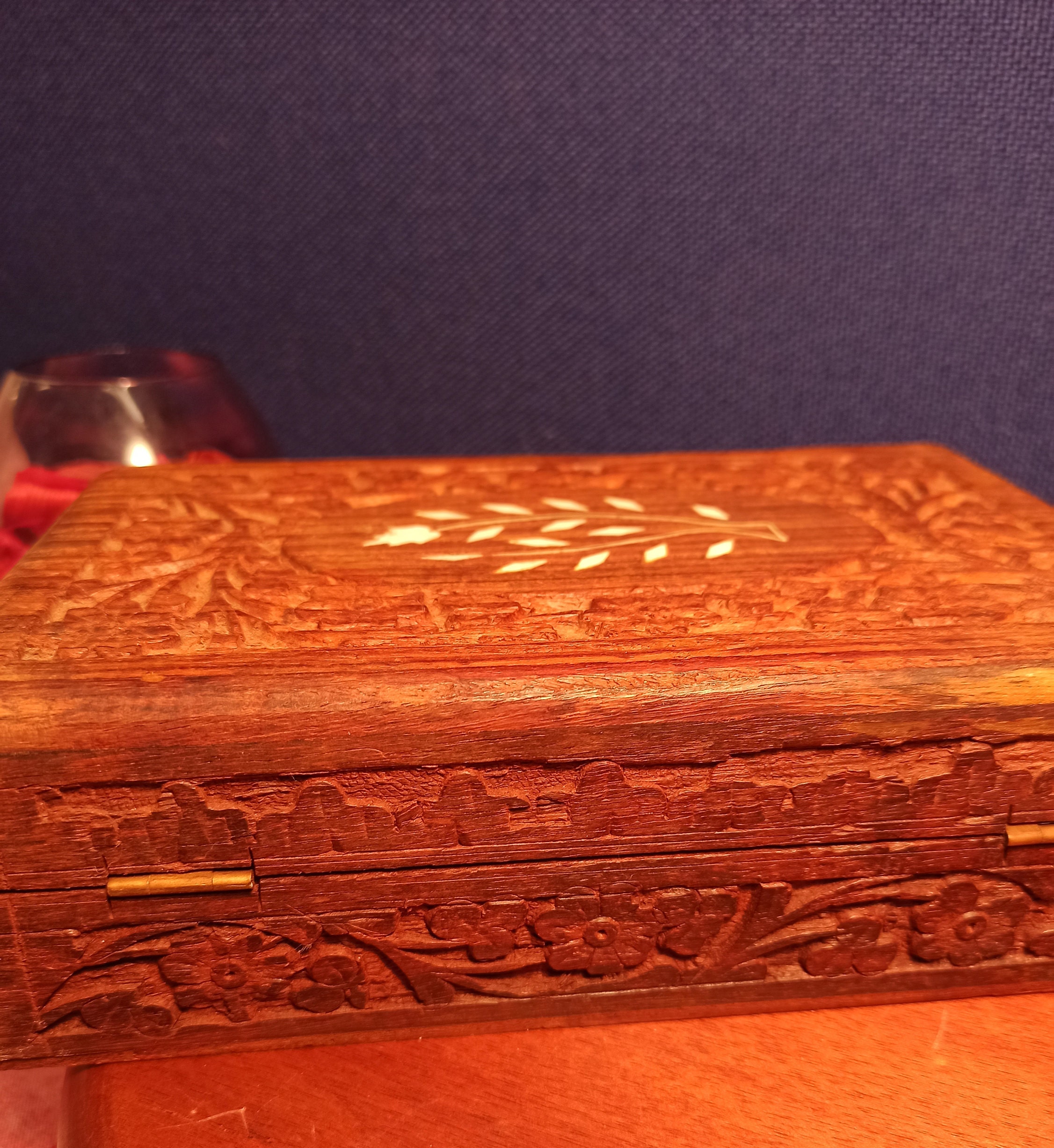 Pair of Carved Wooden Jewellery Boxes With Mother of Pearl Inlay. Good Condition. - Image 3