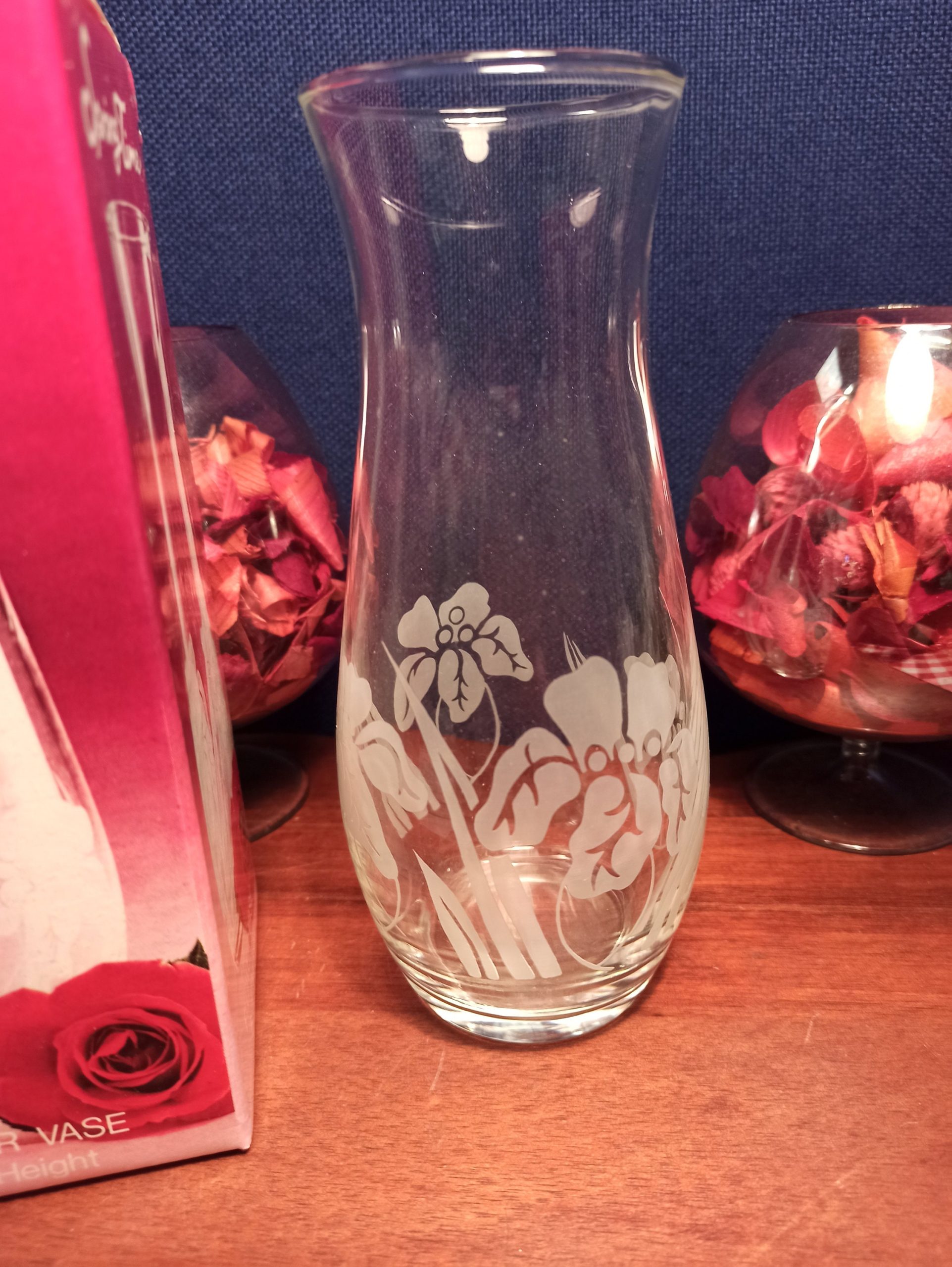Vintage Vase. Boxed. c.1960s. Excellent Condition. - Image 2