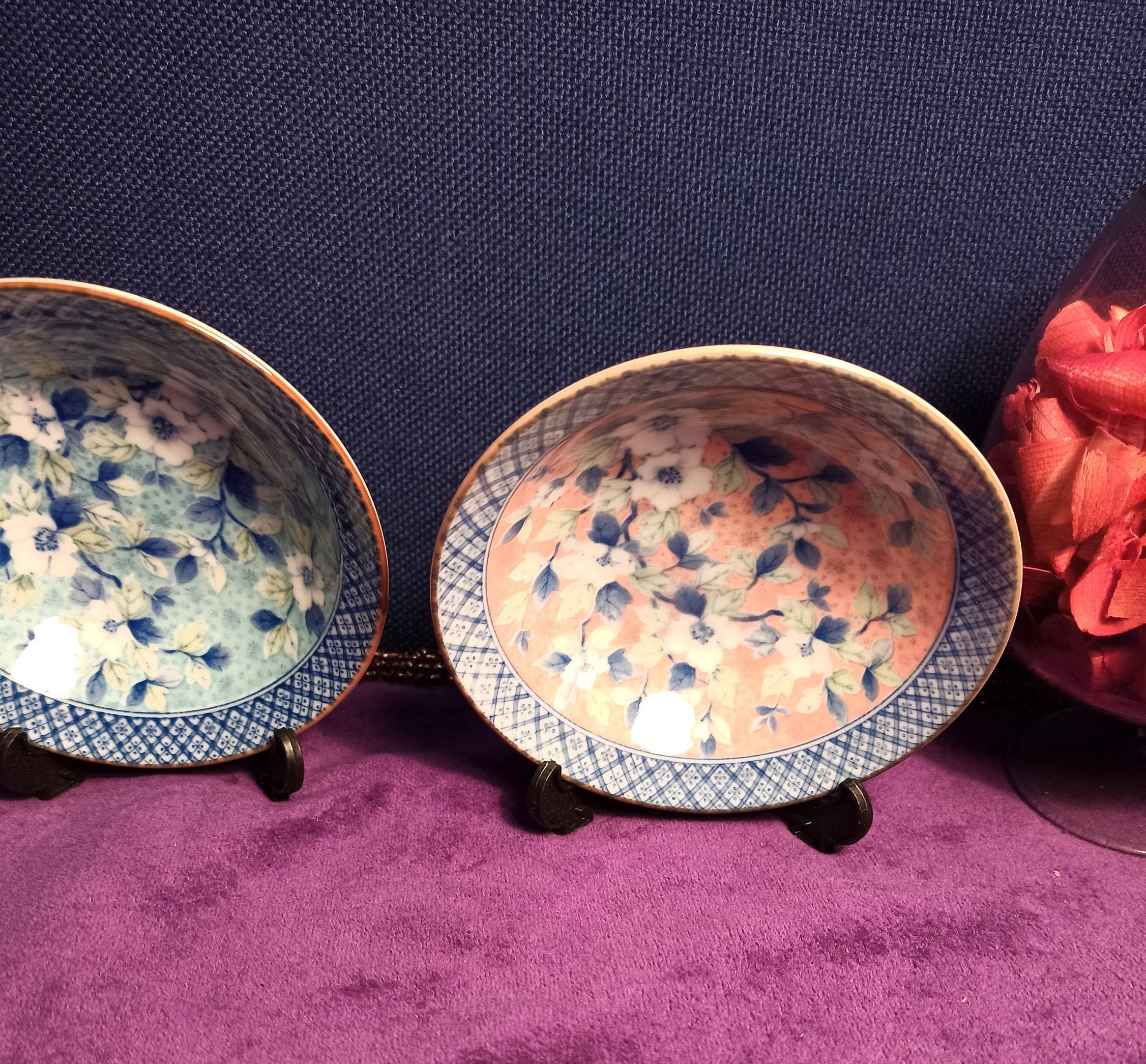 Set of Two Vintage Japanese or Chinese Finger Bowls. Excellent Condition. - Image 3