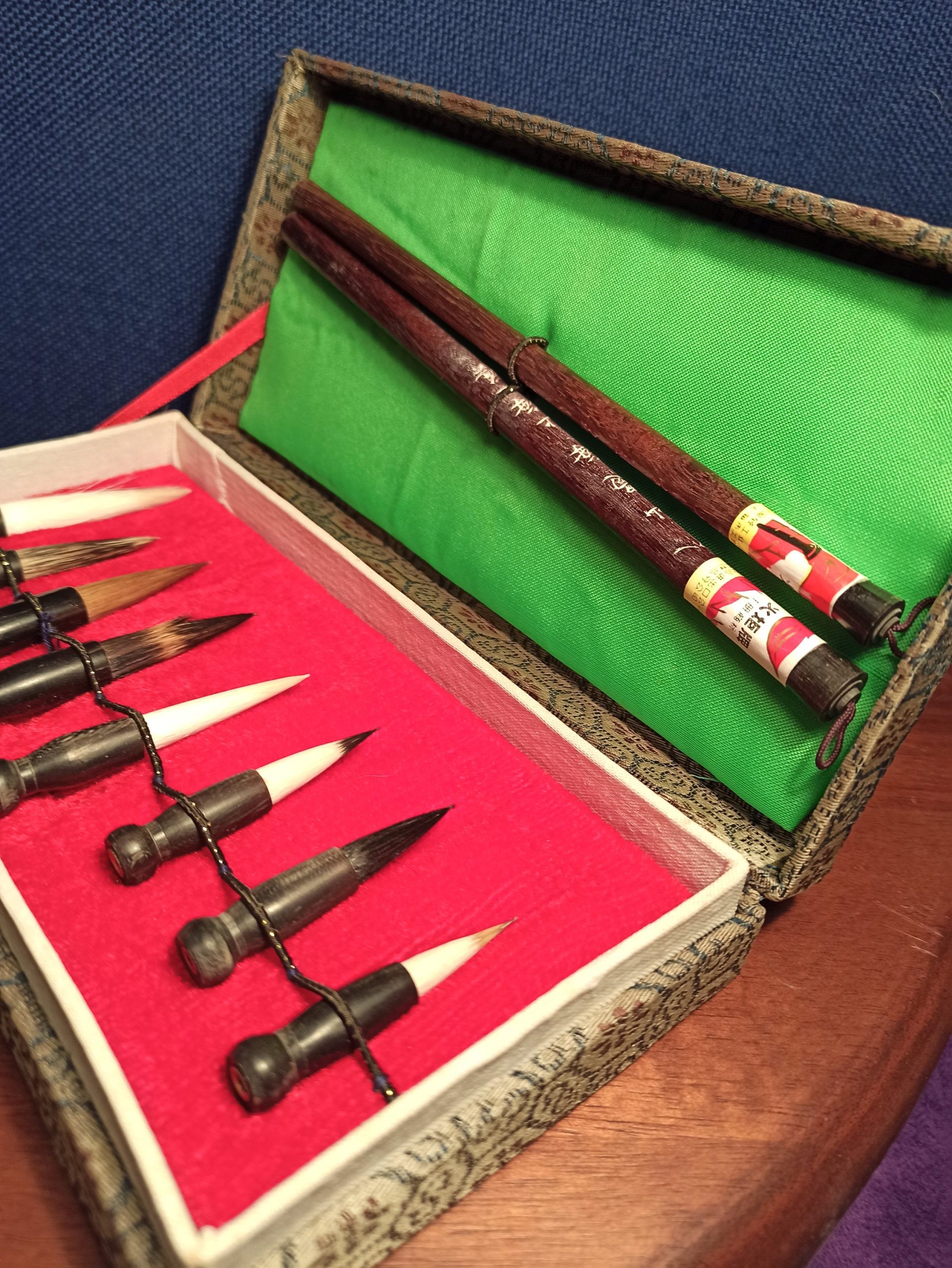 Vintage Chinese Calligraphy Set. Very Good Condition. - Image 9