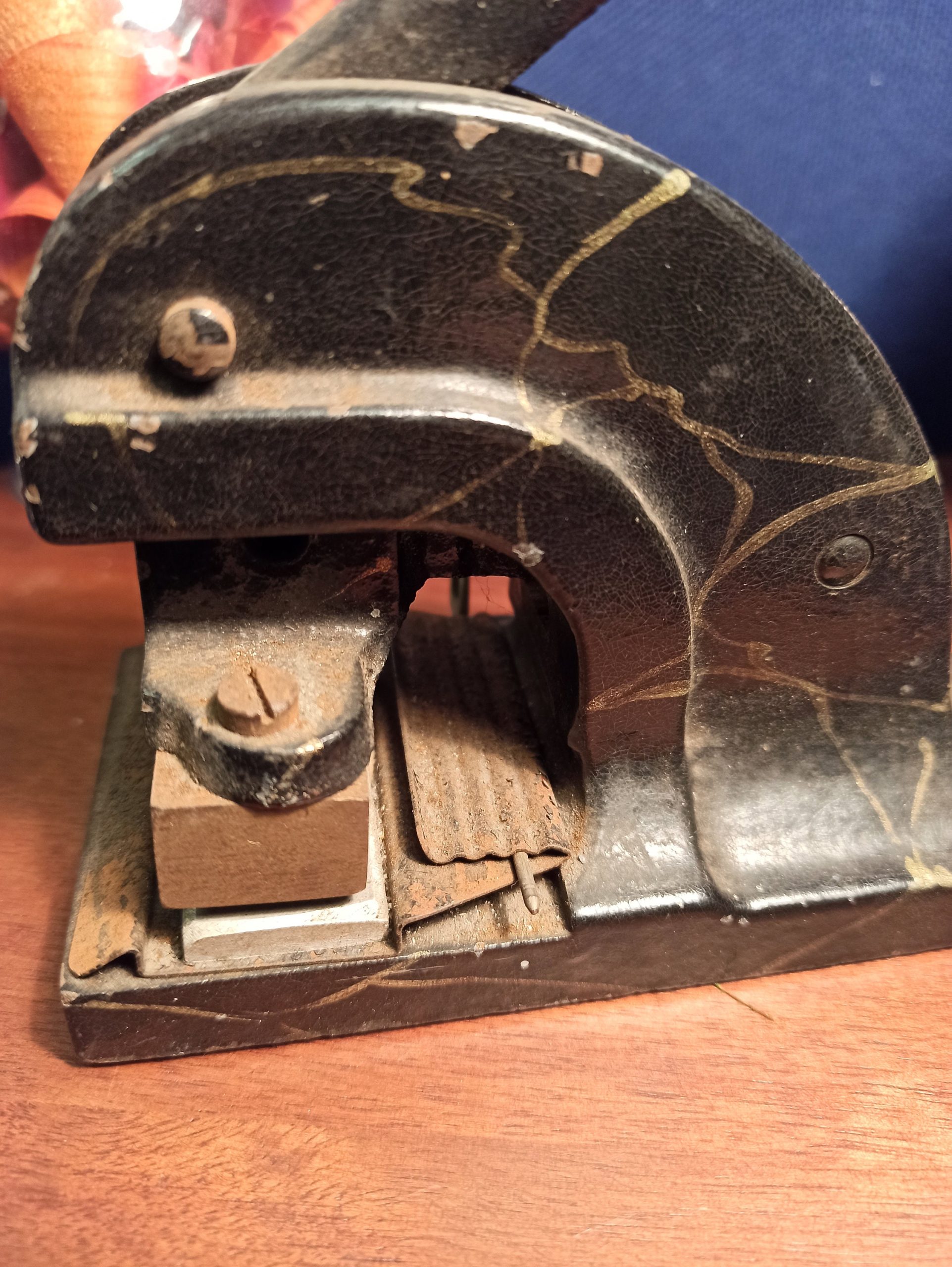 Vintage Seal / Embosser From Holdeness House. Very Good Condition For Age. - Image 5