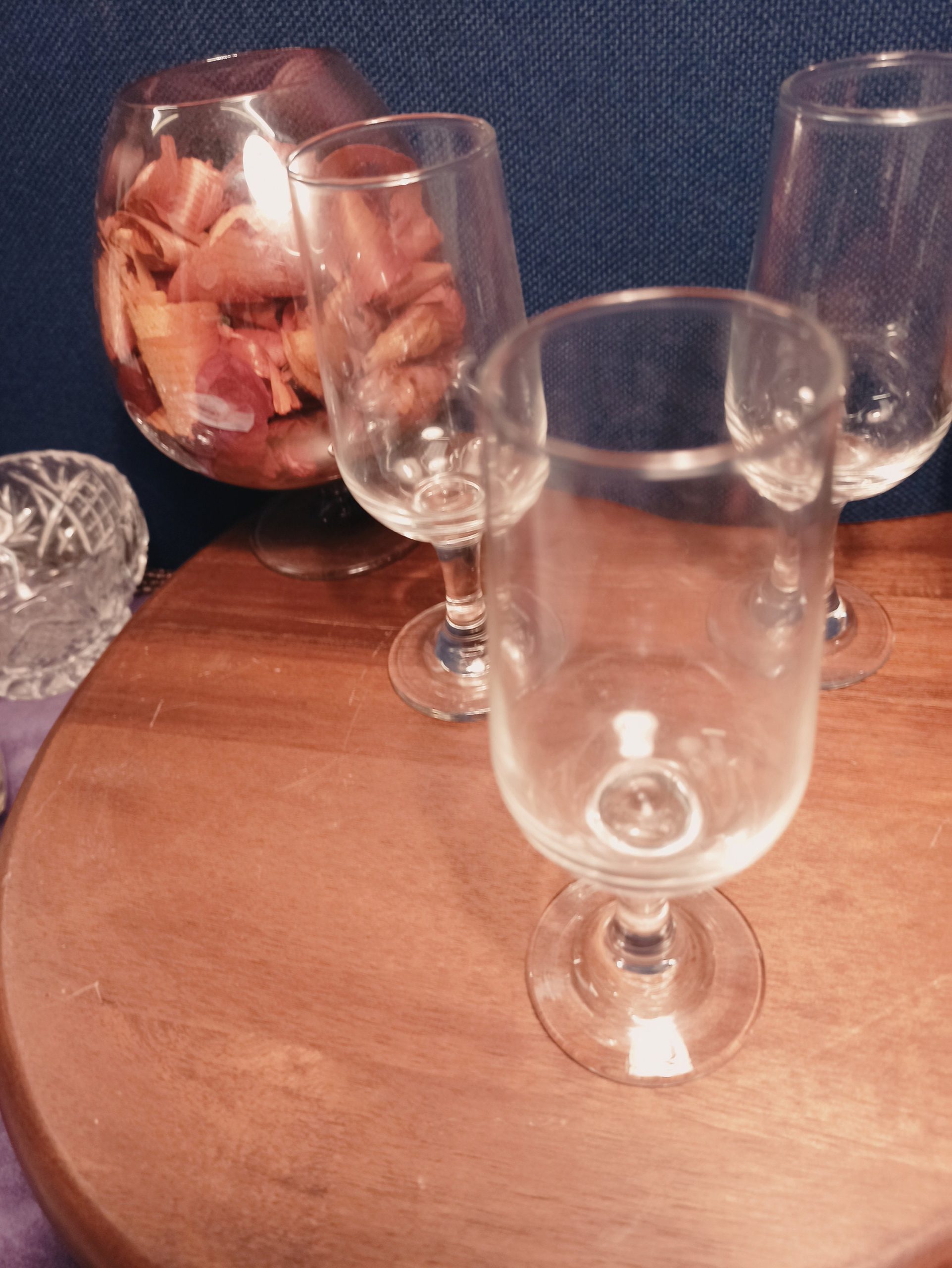 Set of Three Vintage Sherry / Liqueur Glasses. Good Condition. - Image 5