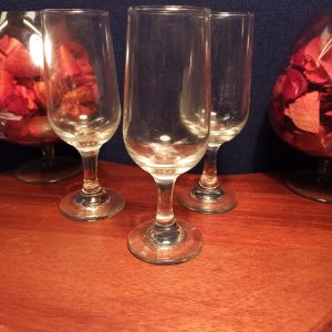 Set of Three Vintage Sherry / Liqueur Glasses. Good Condition.