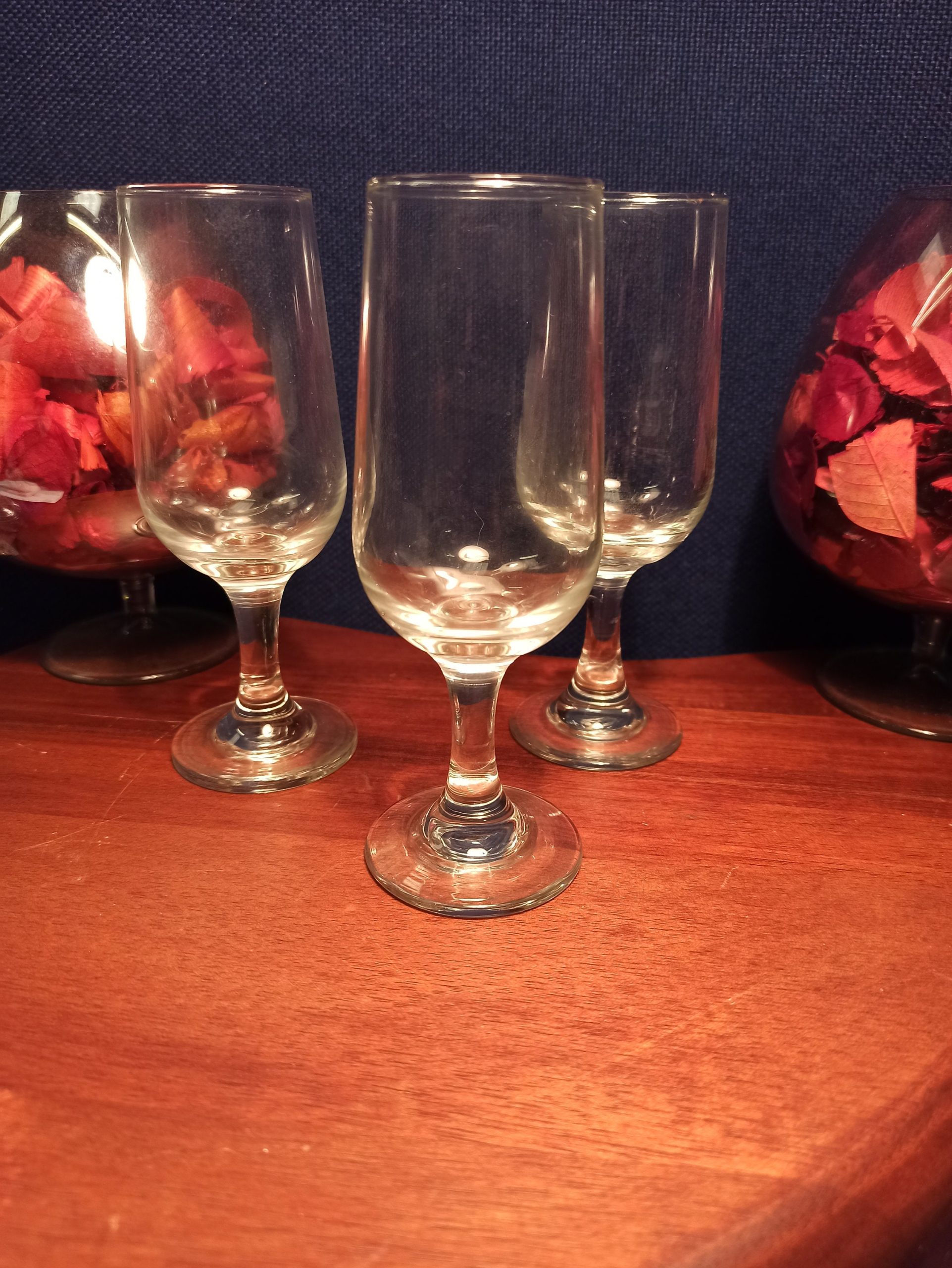 Set of Three Vintage Sherry / Liqueur Glasses. Good Condition.