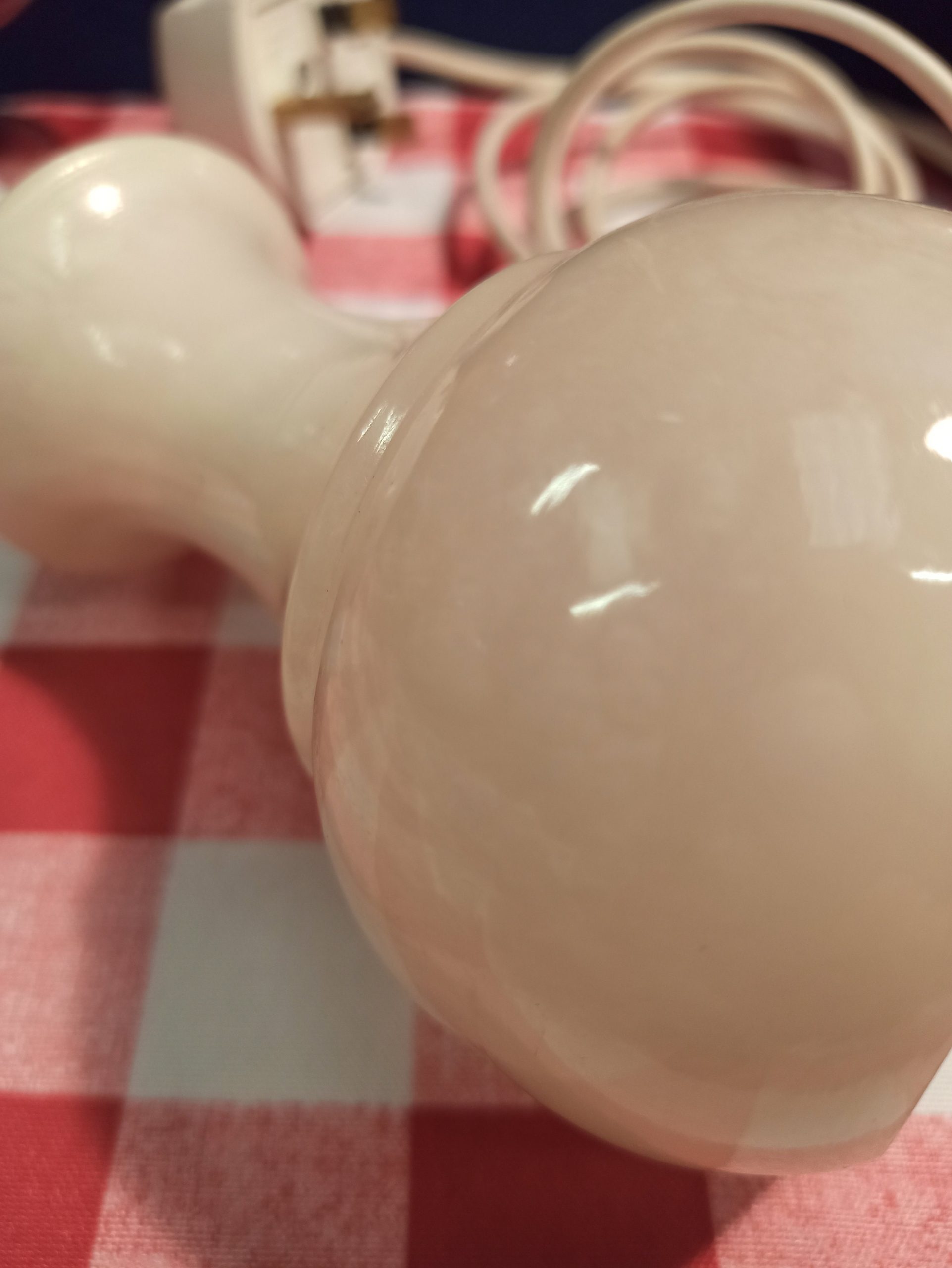 Small Onyx Lamp. Excellent Condition. - Image 7