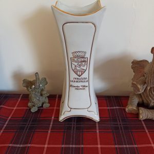 Arpo Romanian White and Gold Vase. Very Good Condition.