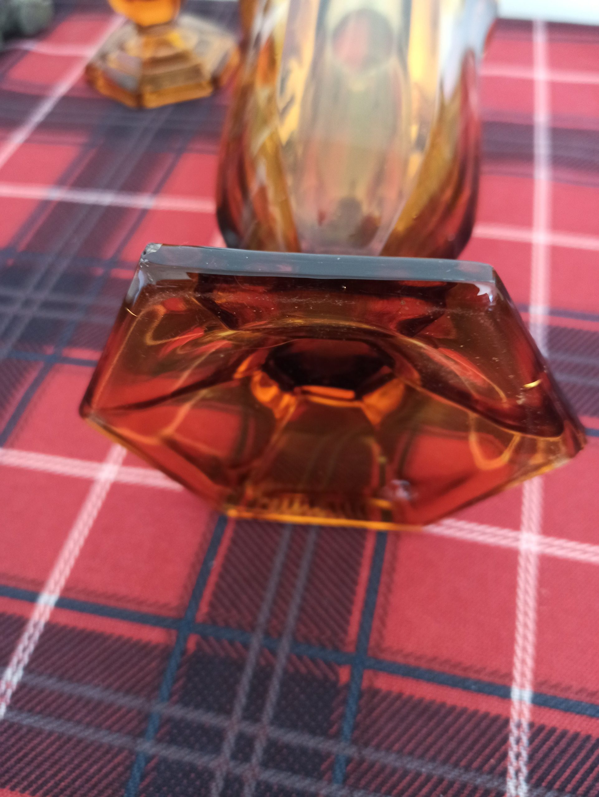 Trio of Amber Art Deco Style Vases. Excellent Condition. - Image 9