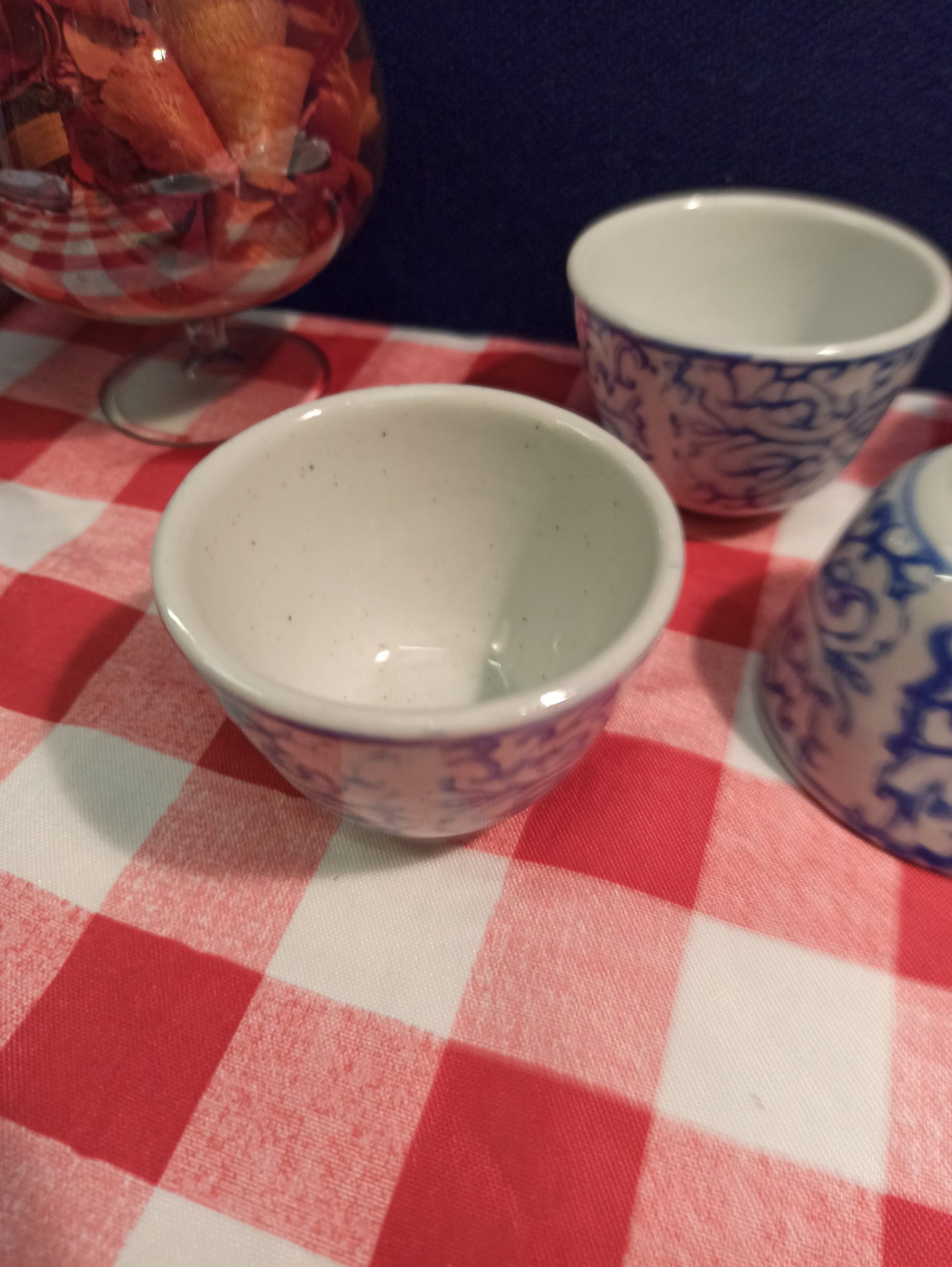 Set of 6 Chinese Tea Cups. Very Good Condition. - Image 5