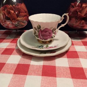 Yong Sheng Porcelain Company Liling Rose Pattern Trio of Cup, Saucer and Side Plate. Likely 1970s design. Very Good Condition