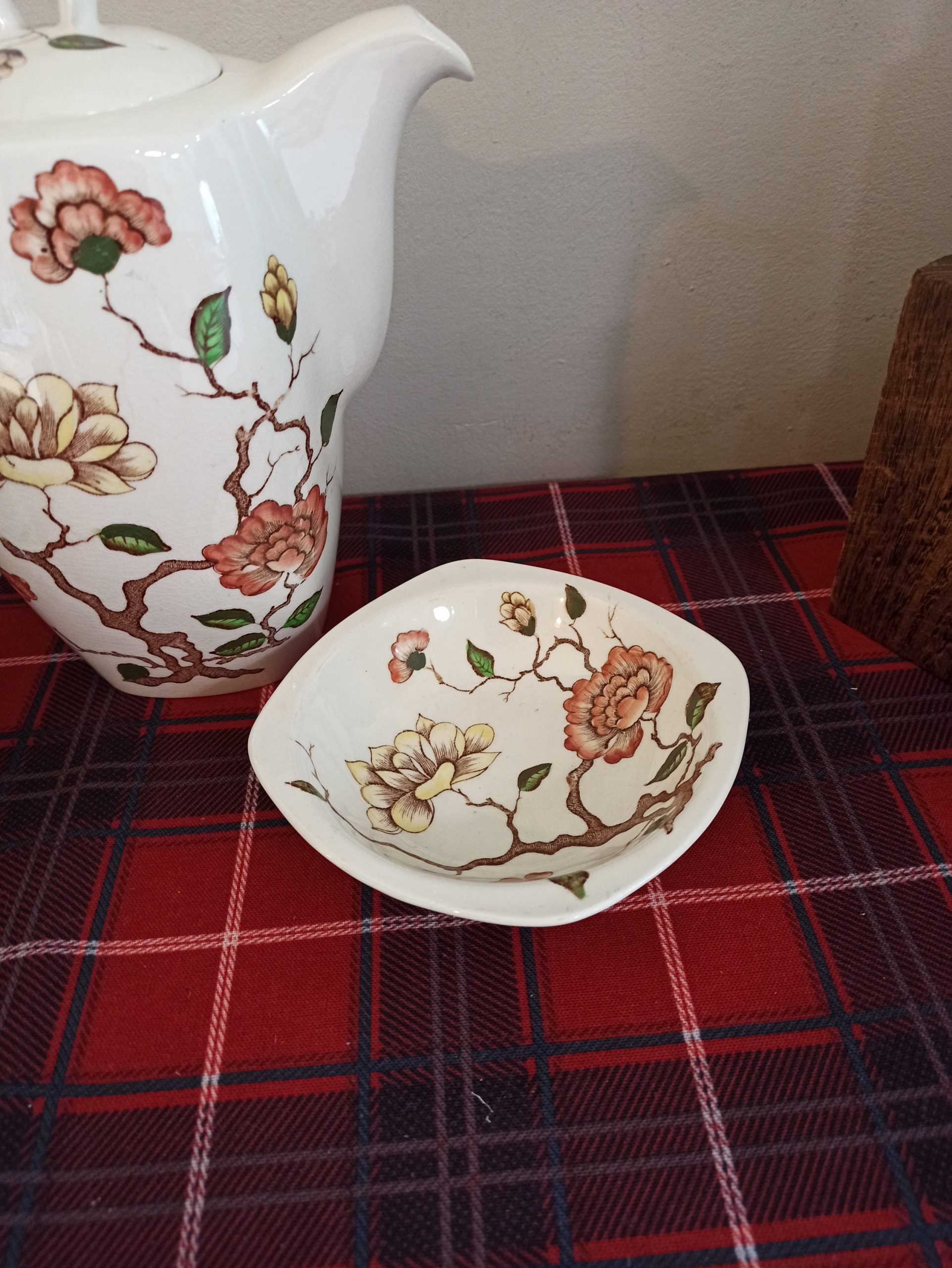Burslem Midwinter Tea set. Designed by Jessie Tait. Teapot, Milk Jug and Sugar Bowl. "Ming Tree". - Image 2