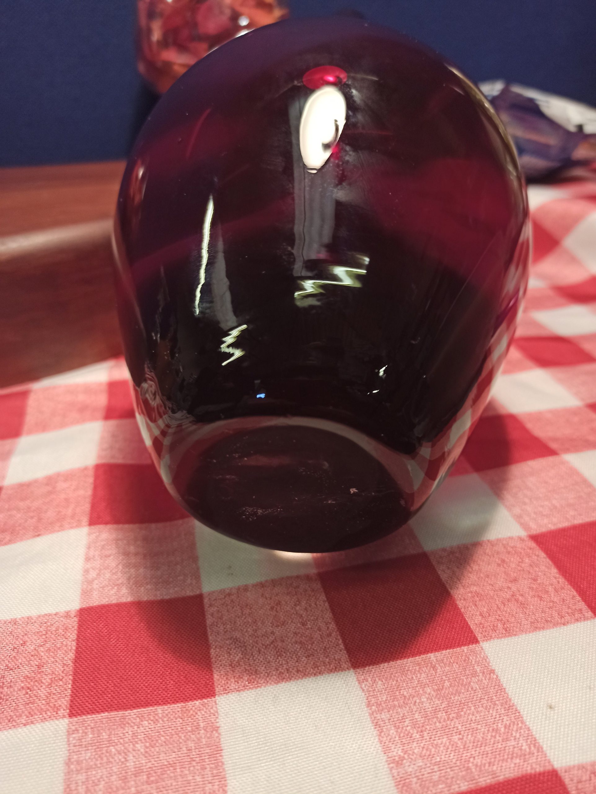Vintage Ruby Red Glass Ornamental Vase. Excellent Condition. - Image 3