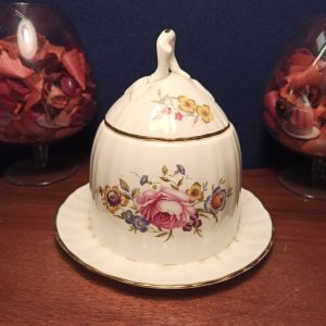 Royal Worcester Honey Pot. Very Good Condition.