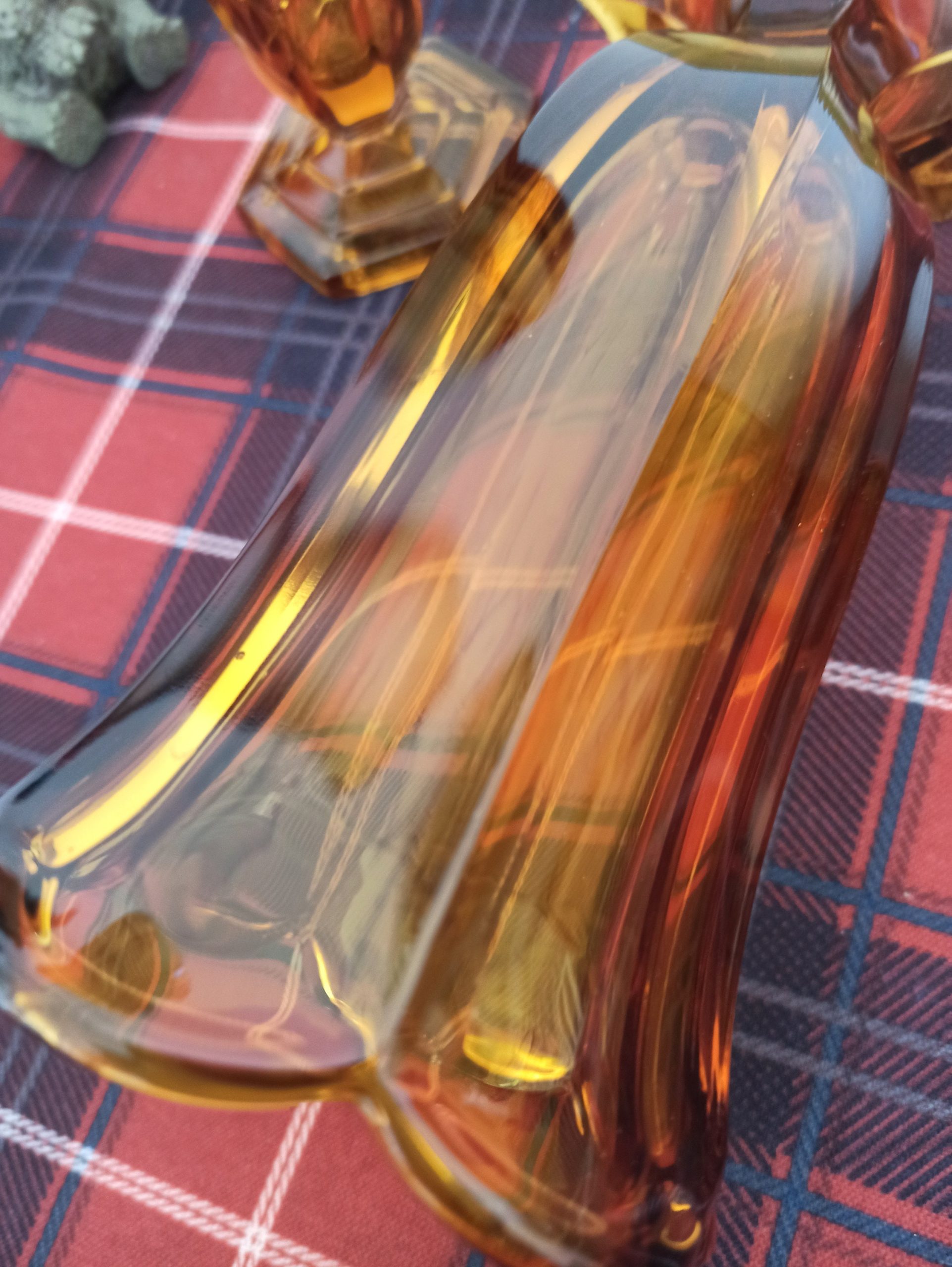 Trio of Amber Art Deco Style Vases. Excellent Condition. - Image 10