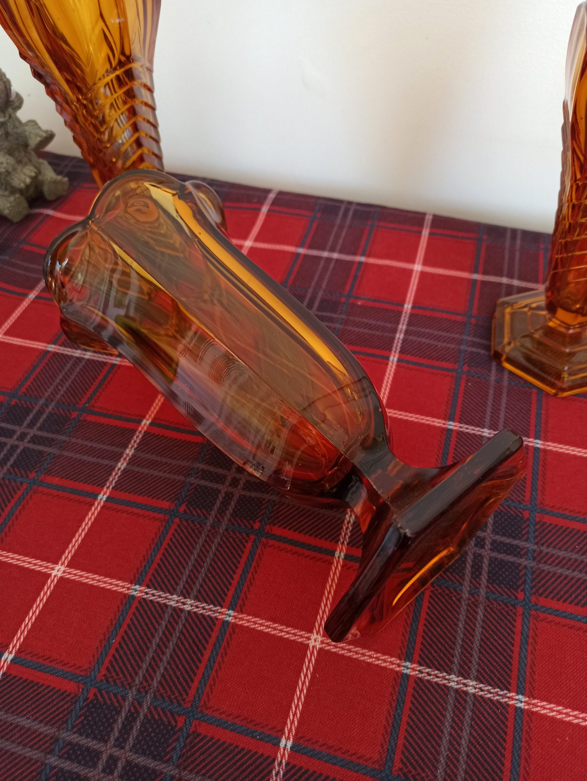 Trio of Amber Art Deco Style Vases. Excellent Condition. - Image 8