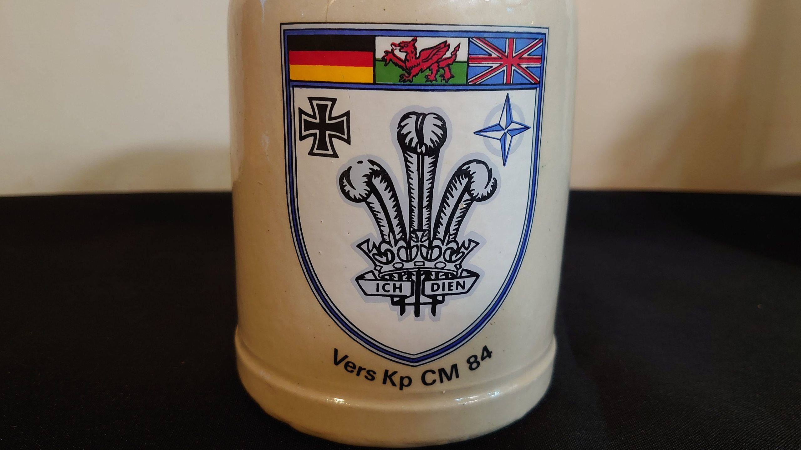 International Flags Salt-glaze Ceramic Beer Stein - 0.5 litres - 12.5cm tall - Image 3