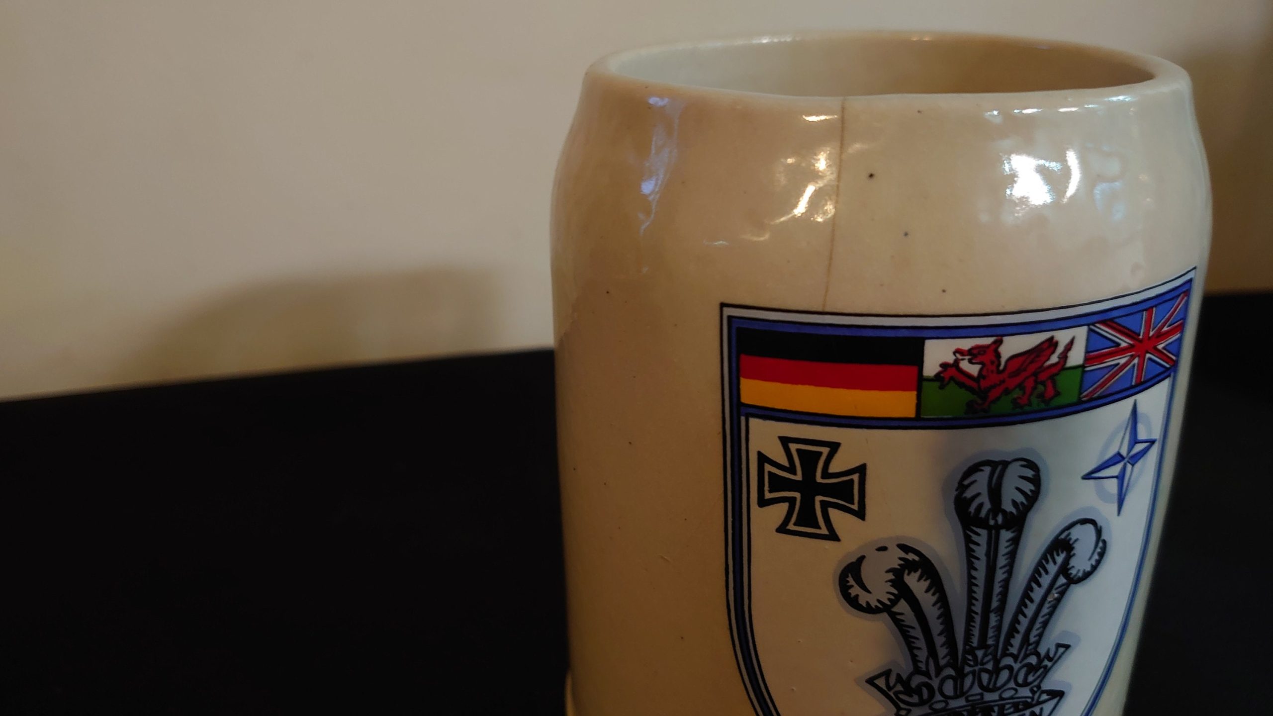 International Flags Salt-glaze Ceramic Beer Stein - 0.5 litres - 12.5cm tall - Image 4