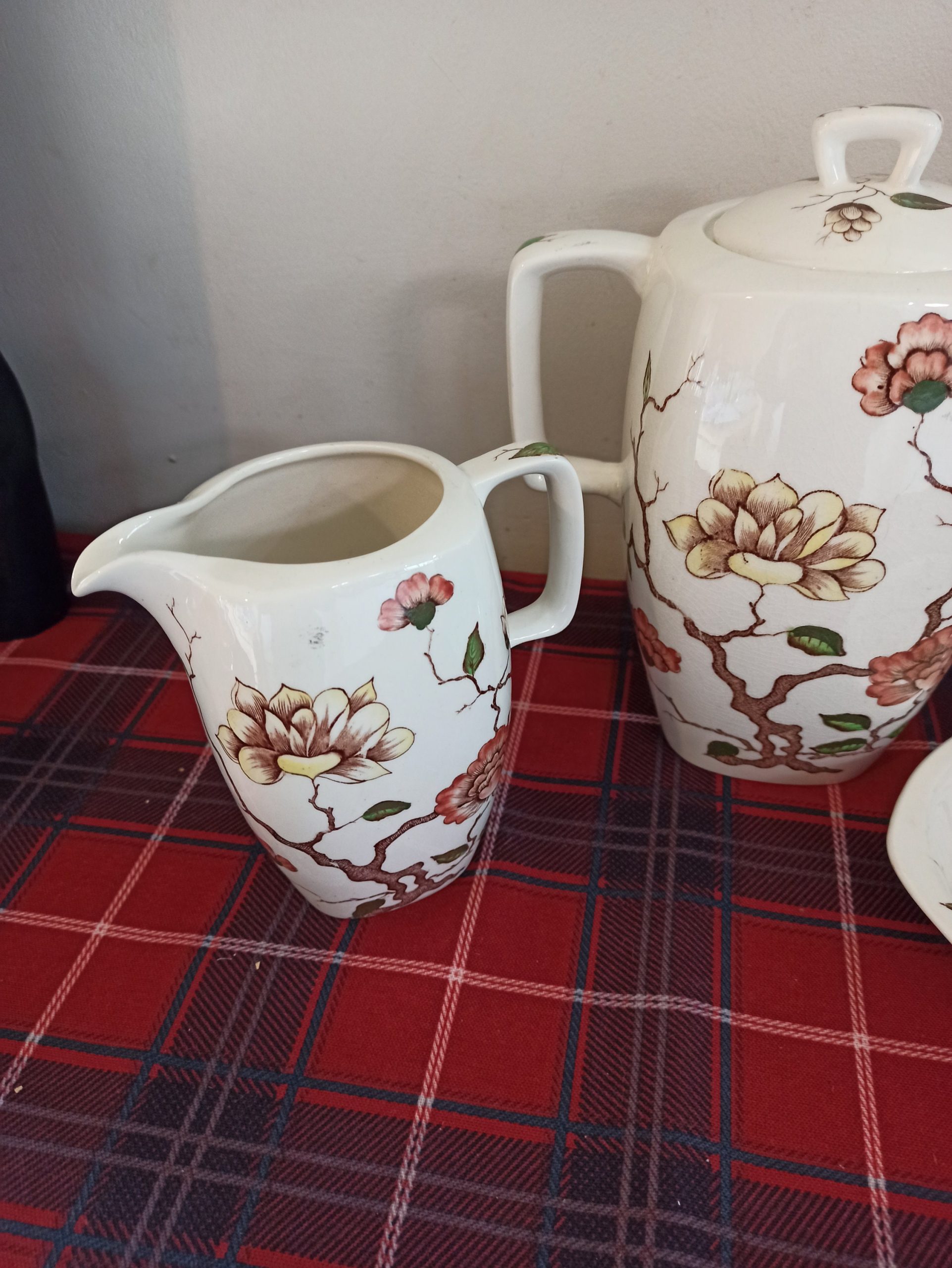 Burslem Midwinter Tea set. Designed by Jessie Tait. Teapot, Milk Jug and Sugar Bowl. "Ming Tree". - Image 3