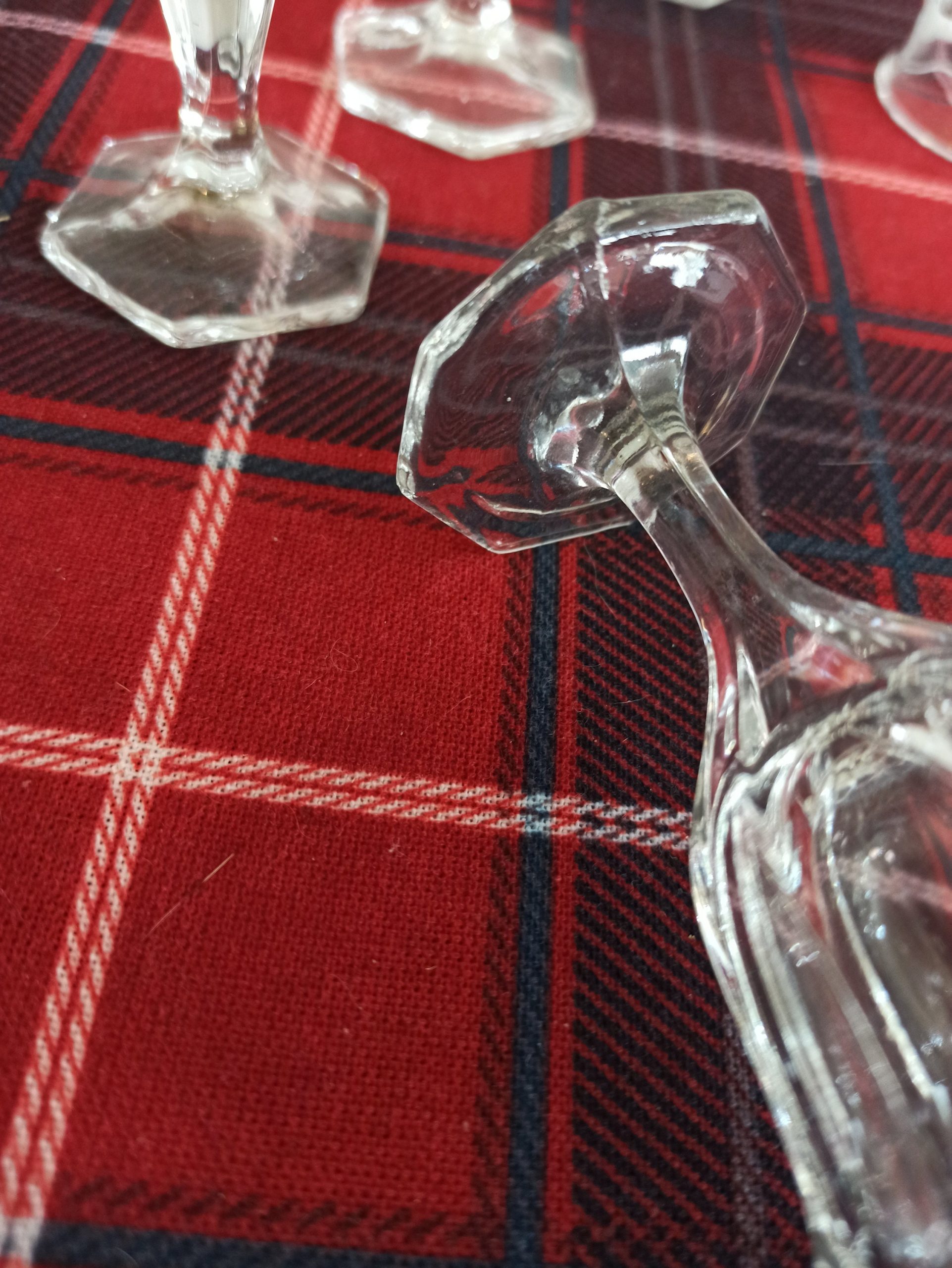 A Selection of 9 Sherry / Liqueur Glasses. - Image 7