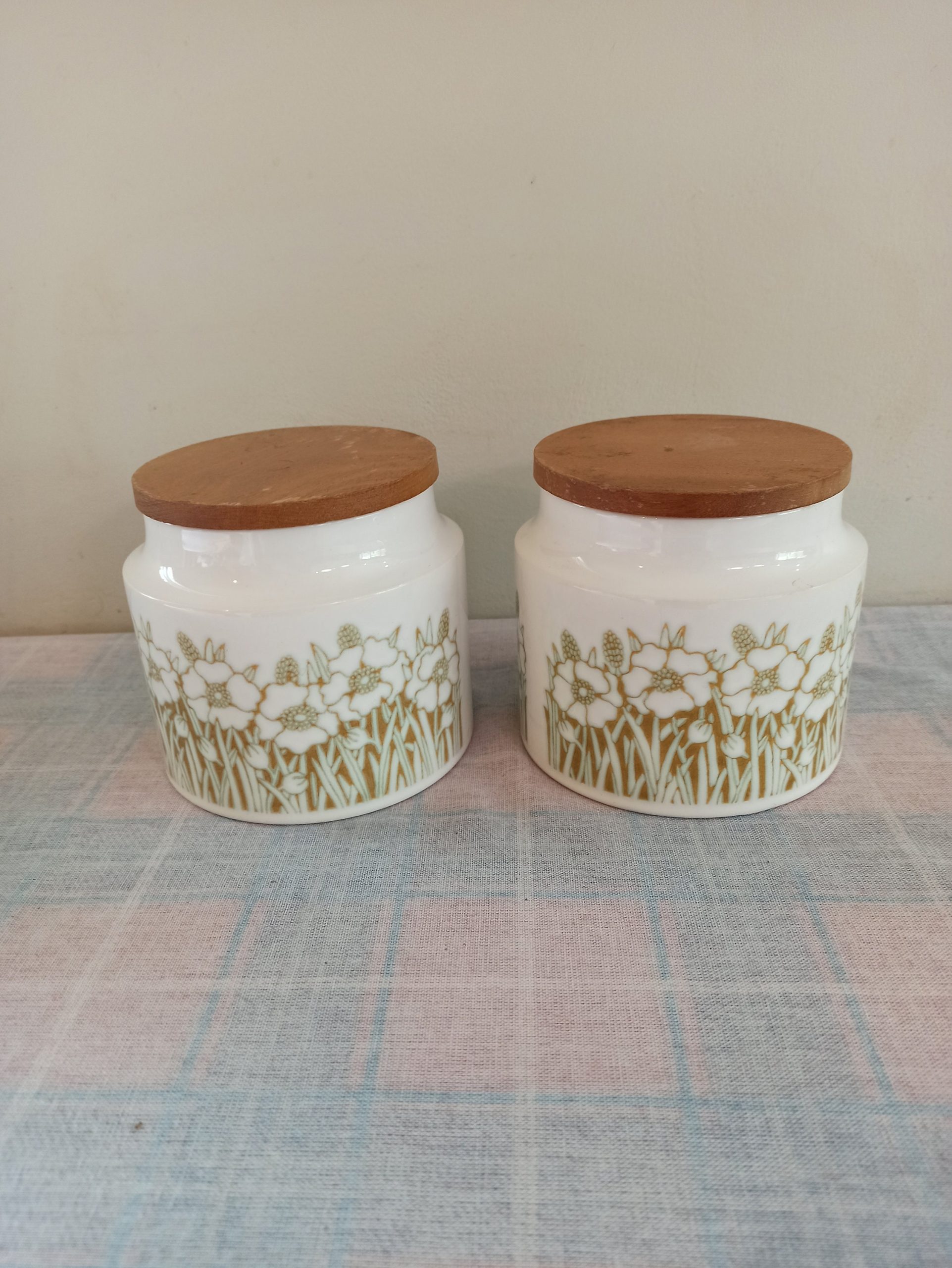 Vintage Hornsea Fleur Storage Jars with Sealed Lids. Good Condition. - Image 2