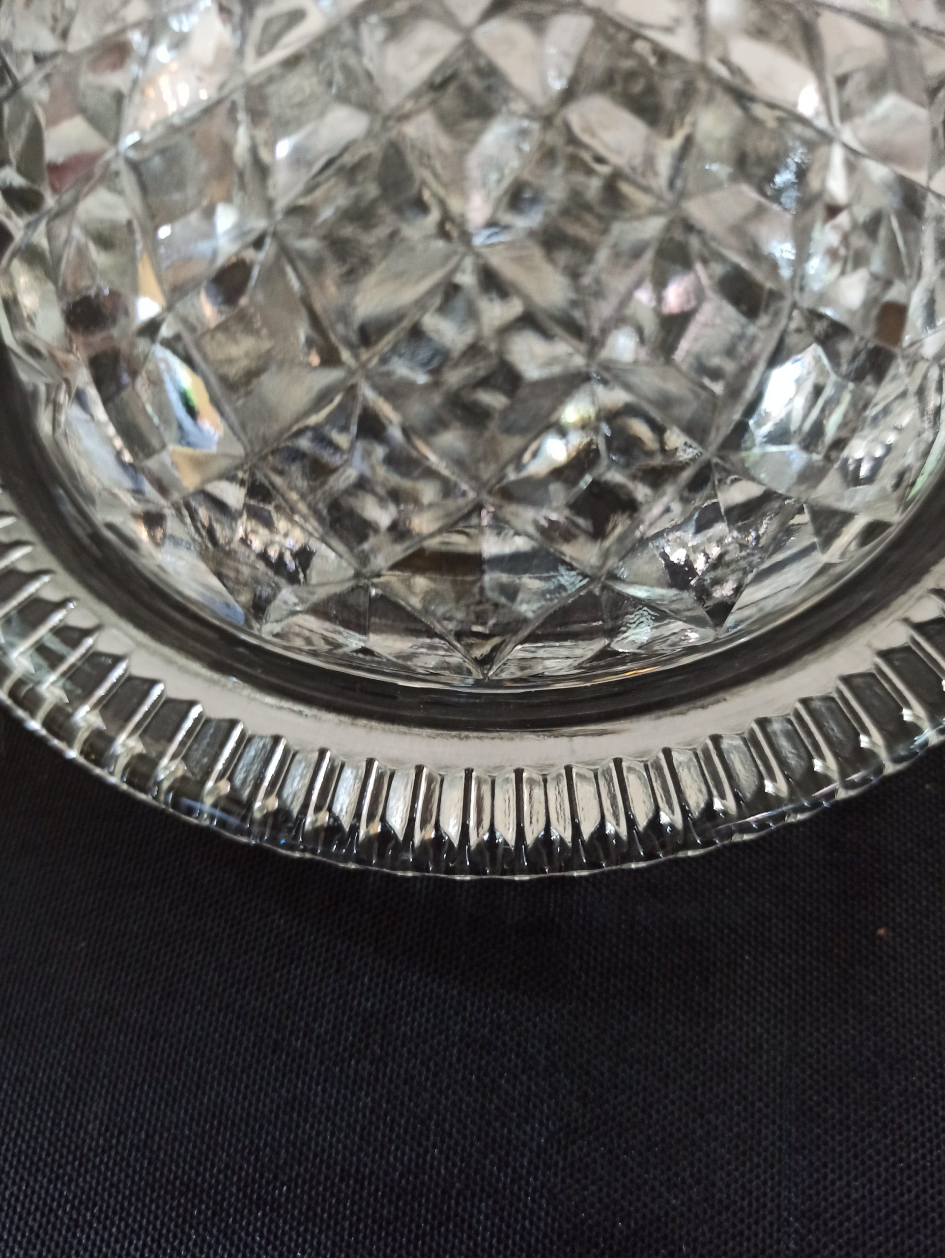 Vintage Triple Compartment Hors d-oeuvres Dish and Marmalade / Preserves Lidded Jar. Very Good Condition. - Image 7