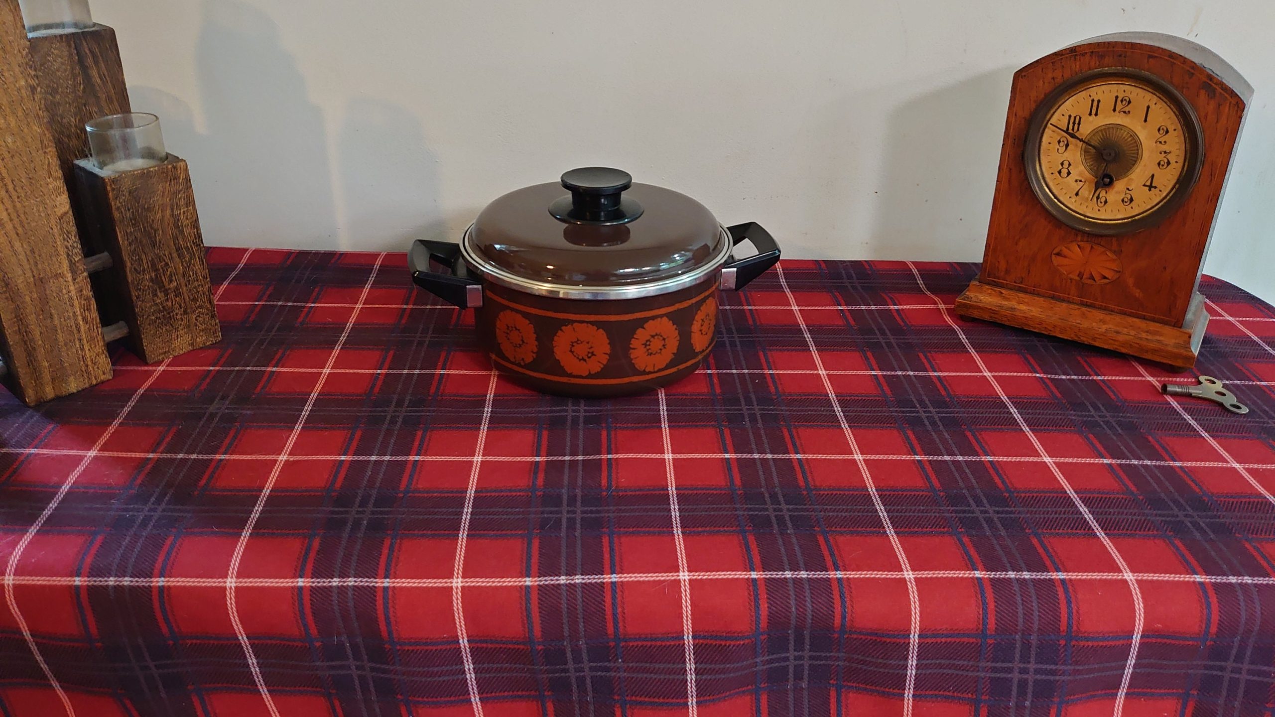 Retro 1970s Casserole Pot or Two Handled Saucepan - Good Condition - Vintage Kitchenware - Image 2