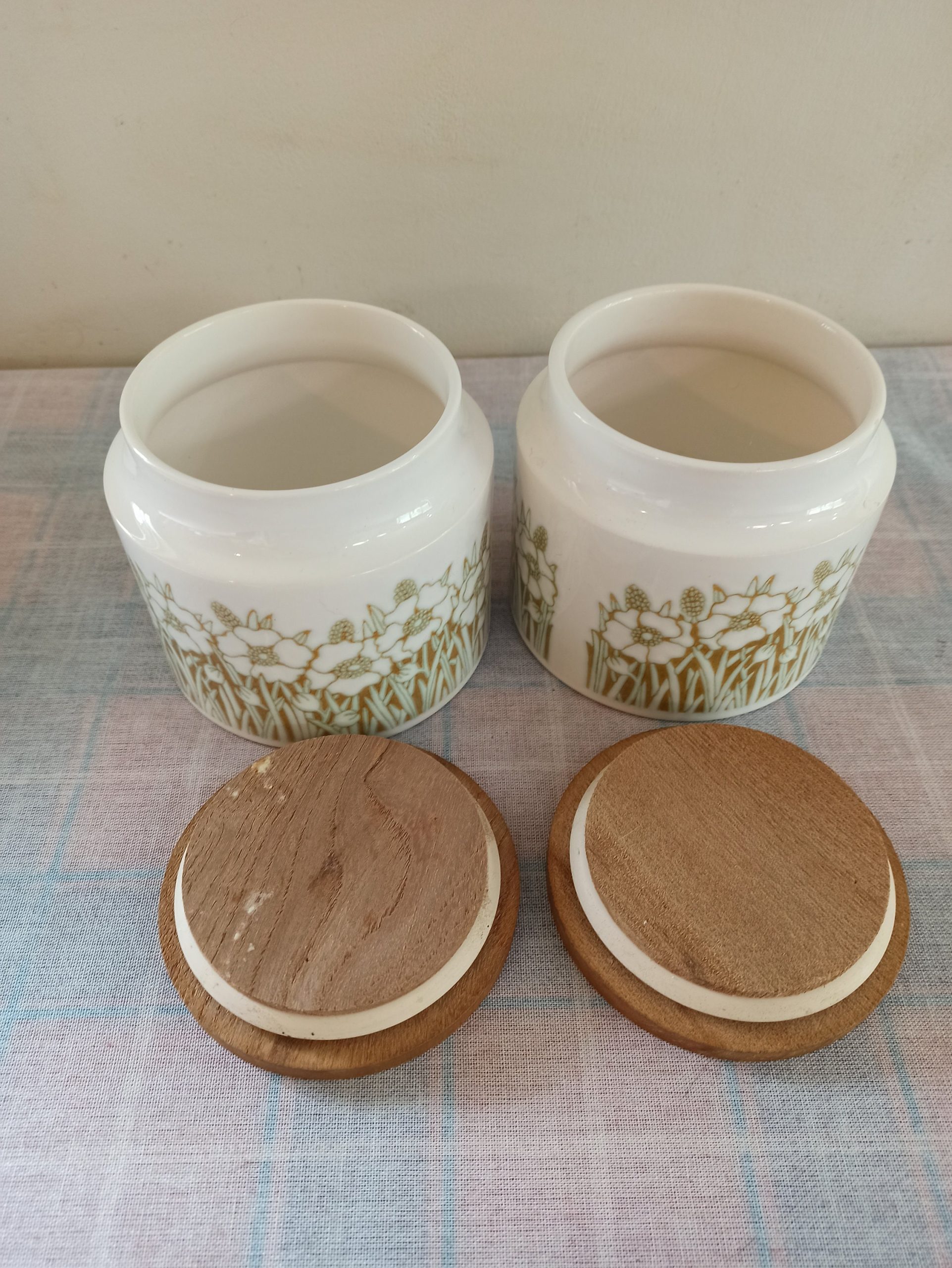 Vintage Hornsea Fleur Storage Jars with Sealed Lids. Good Condition. - Image 6