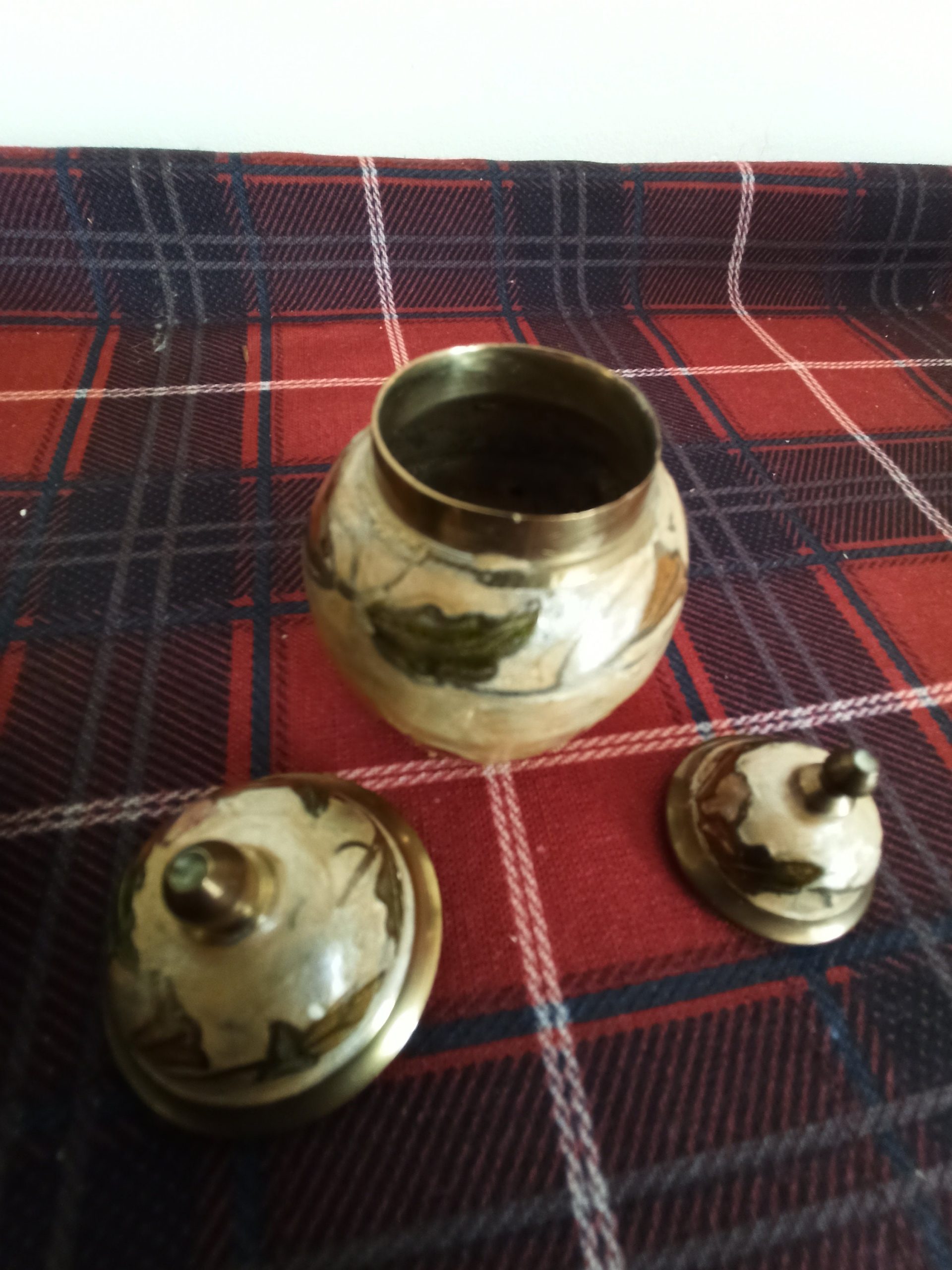Set of Three Cloisonne Enamelled Brass Graduated Ginger Jar Ornaments. - Image 9