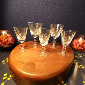 Vintage collection of 3 Sherry and 2 Port Glasses. Very Good Condition.