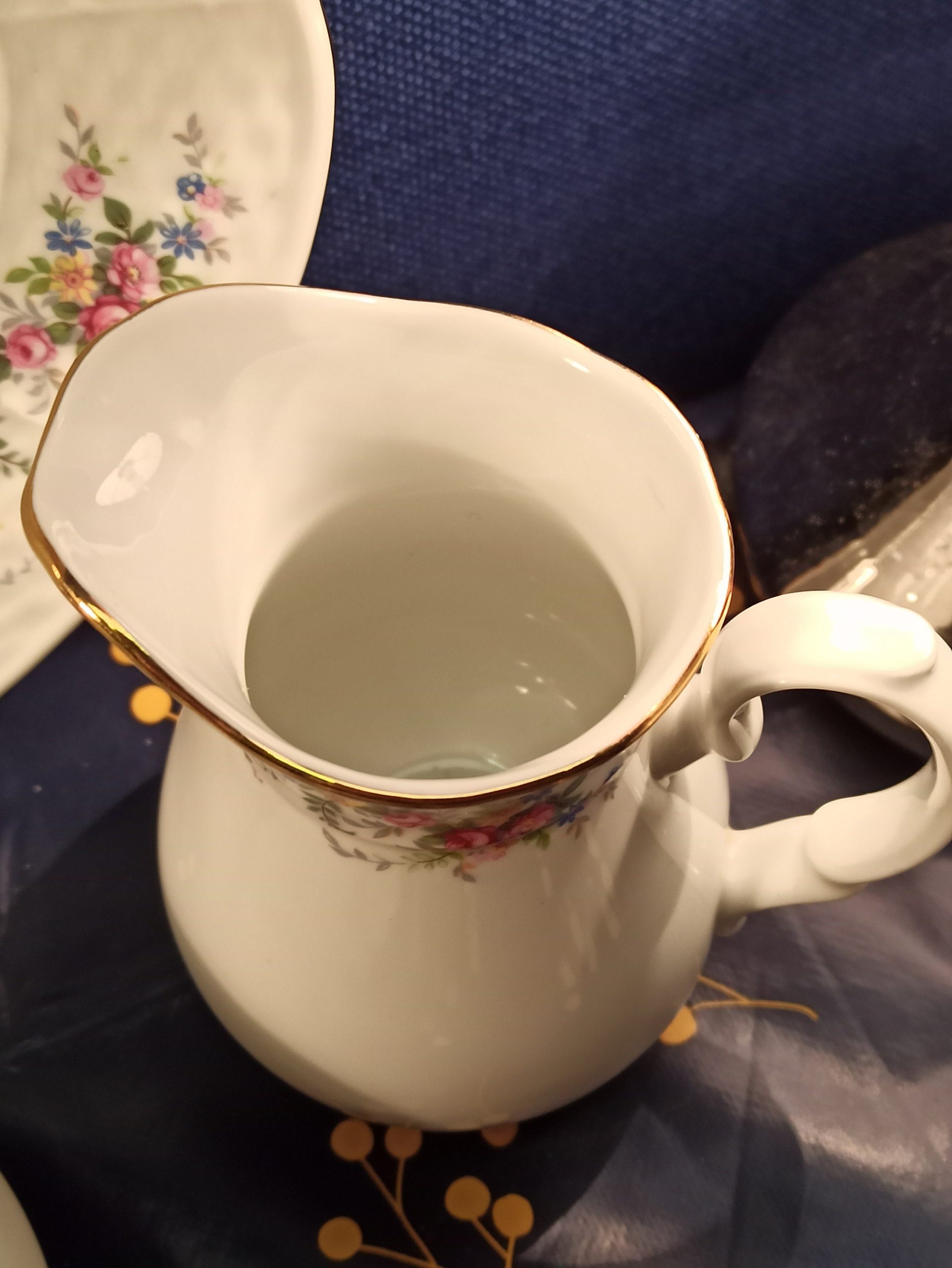 Vintage Thun Floral Dinner Set. Very Good Condition. - Image 8