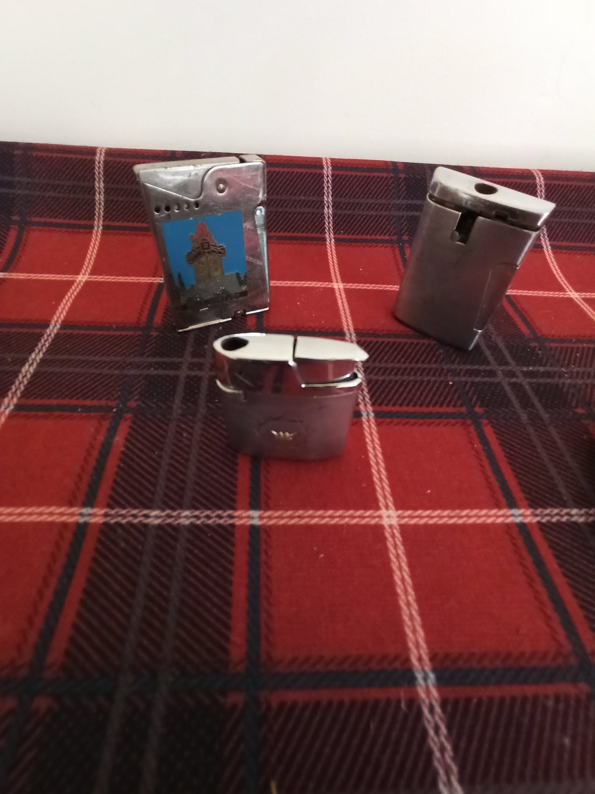 Assortment of Three Pocket Lighters Including Ronsons. - Image 6