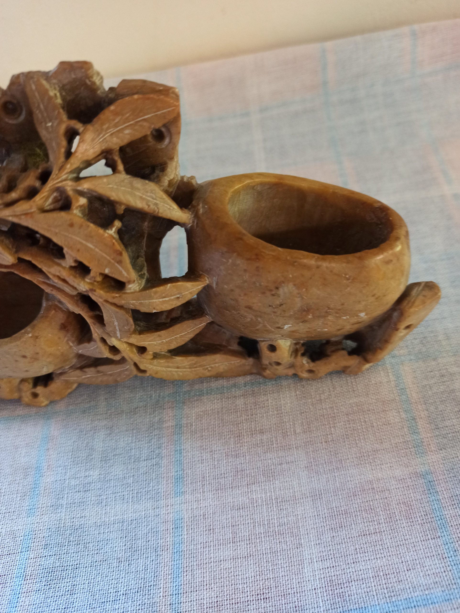 Carved Stone Decorative Mantle Posy Vase. Good Condition. - Image 10