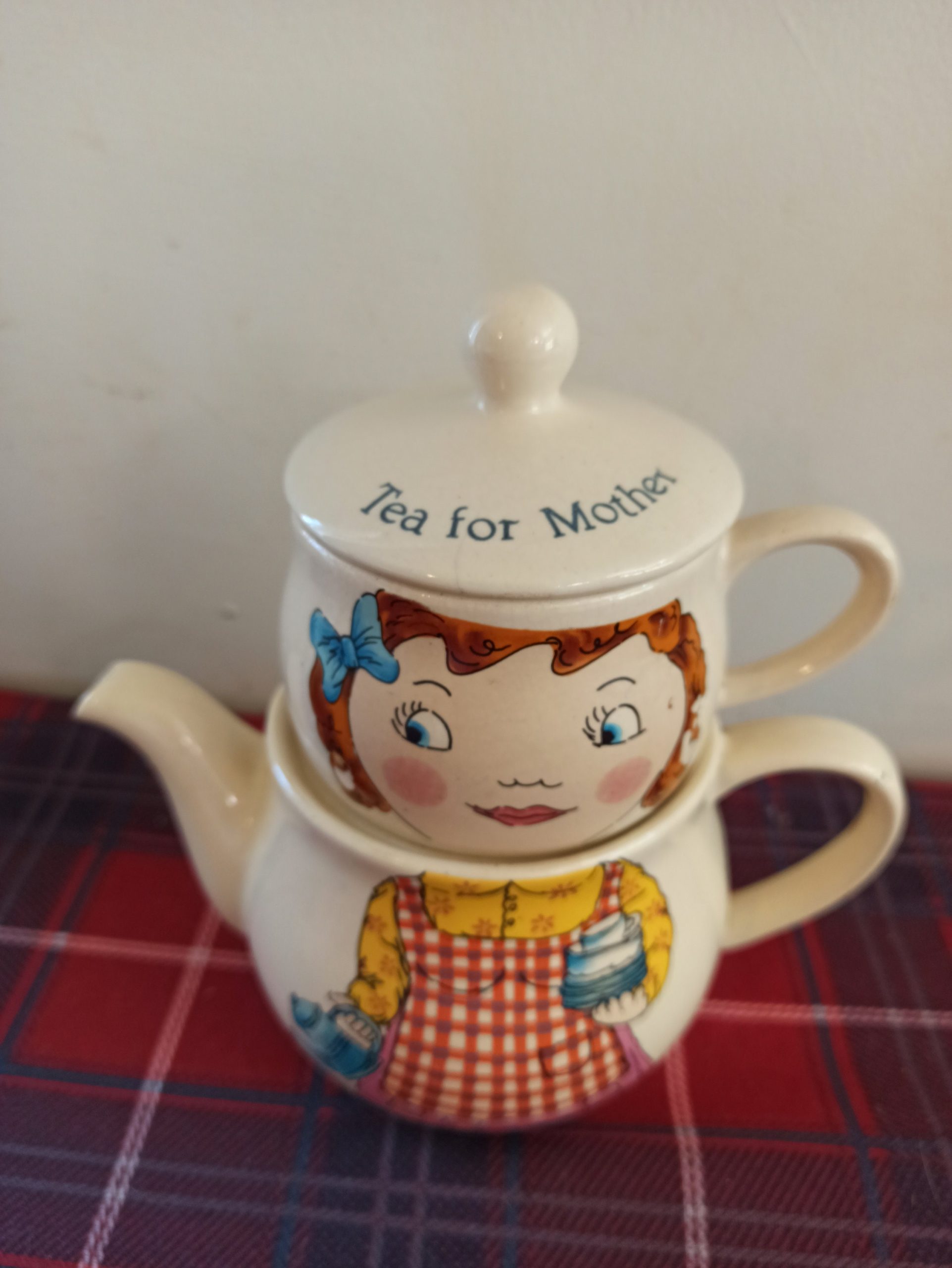 Vintage Novelty Teapot, 'Tea For Mother'. - Image 2