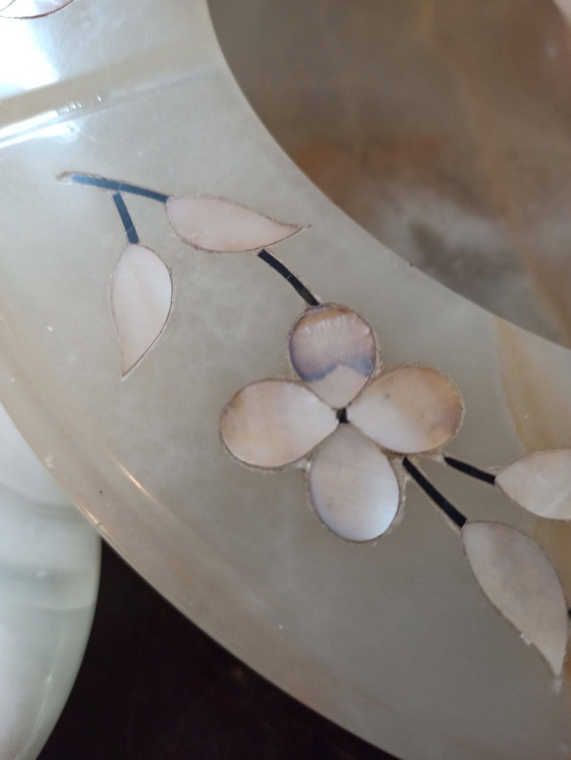 Vintage Onyx Turned Decorative Dish, With Mother of Pearl Inlay Very Good Condition. - Image 4