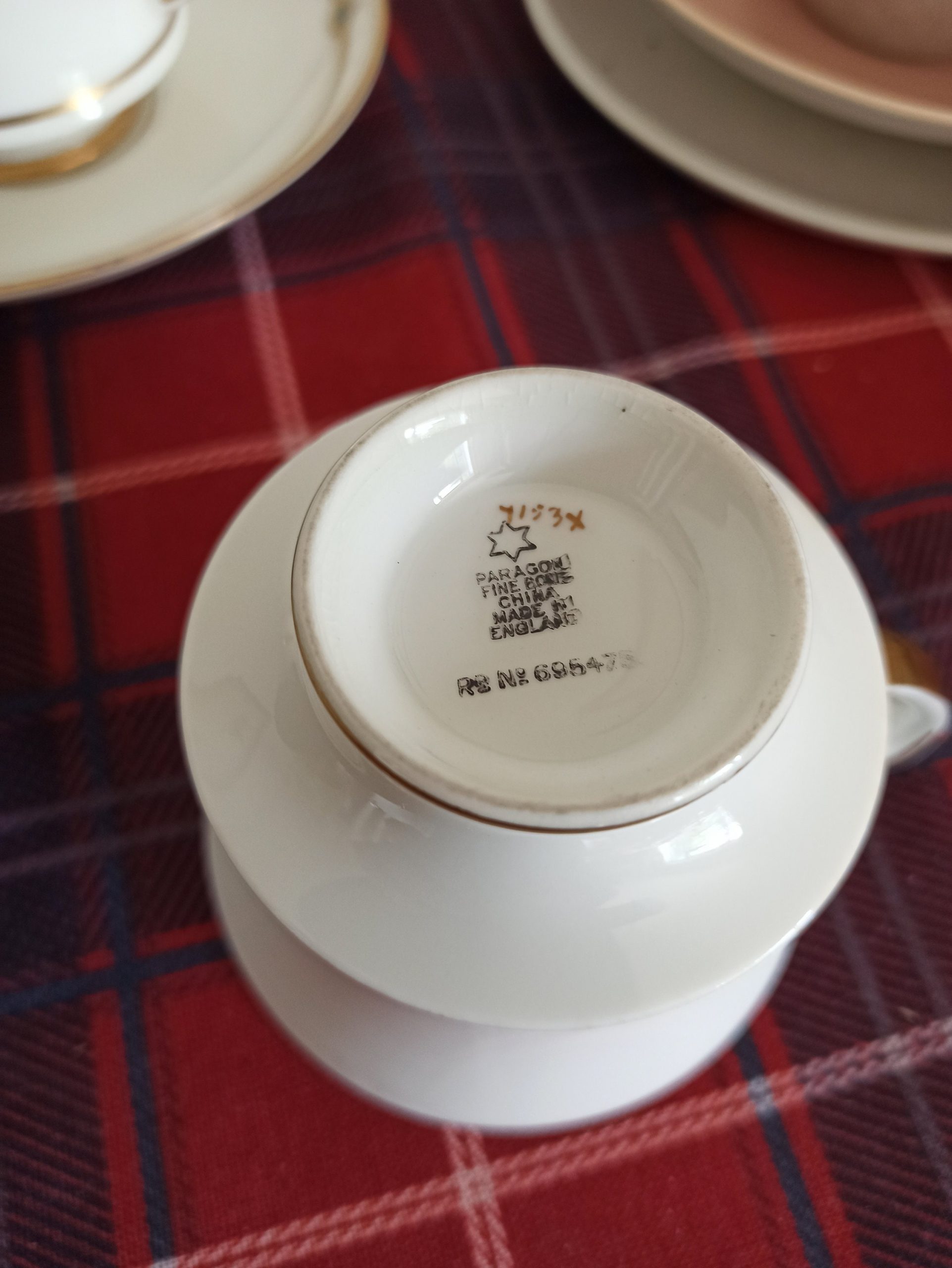 Art Deco Paragon Fine Bone China Teacups And Saucers. Very Good Condition. - Image 4