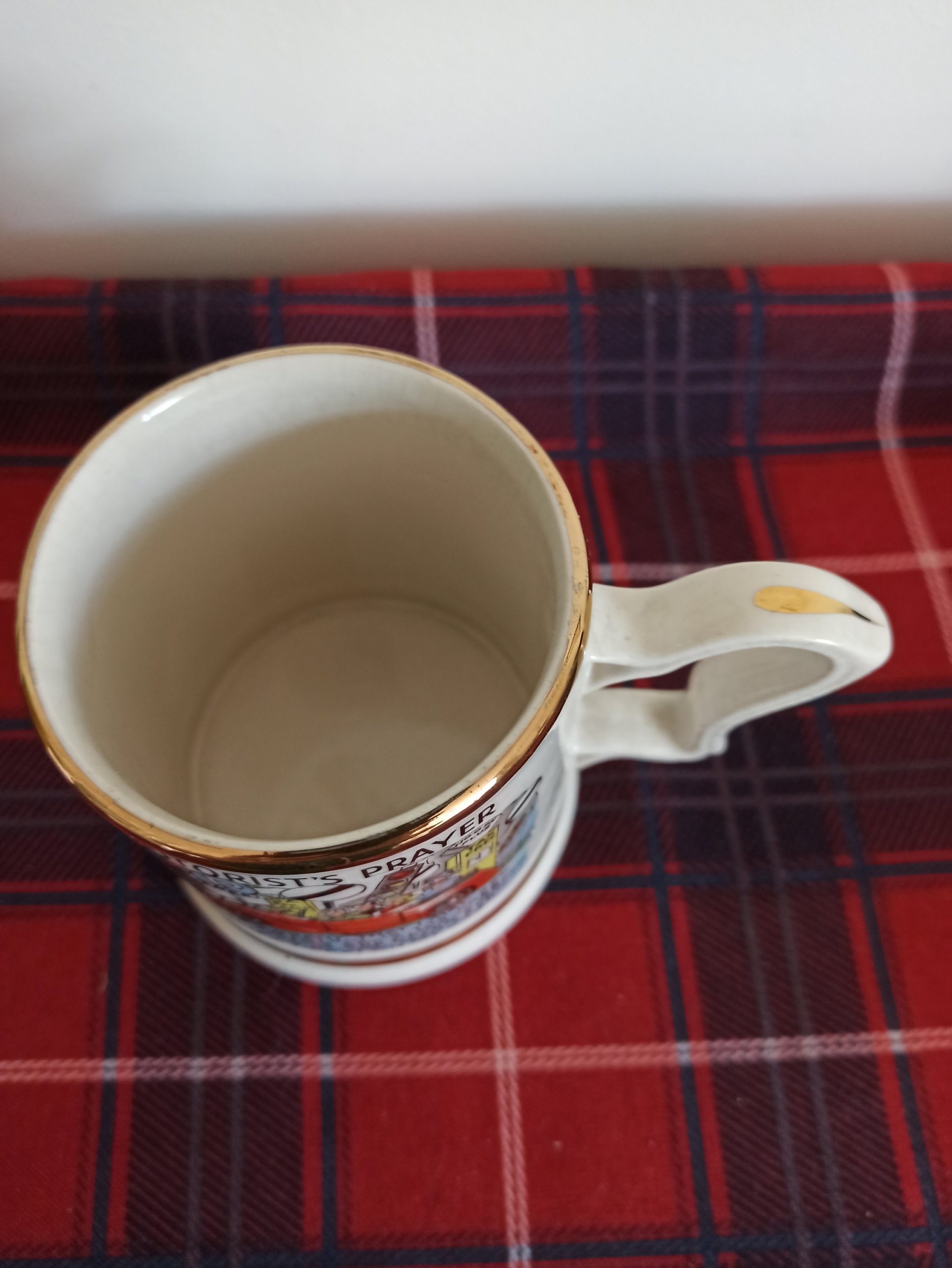 The Motorist's Prayer Mug By Prince William Potteries. 22 Carat Gold. Vintage. - Image 3