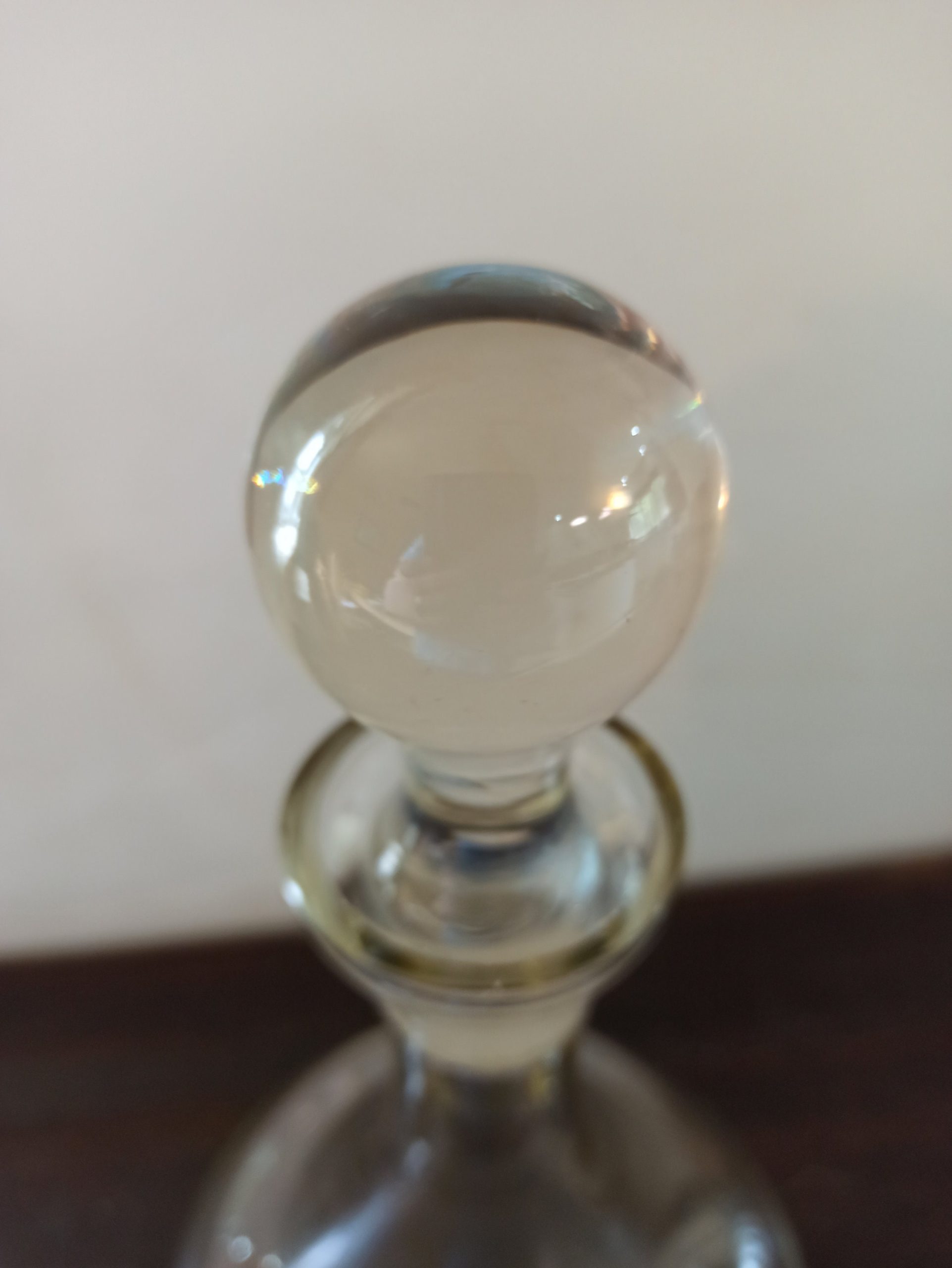 Vintage Plain Glass Flat Bottomed Decanter. - Image 3