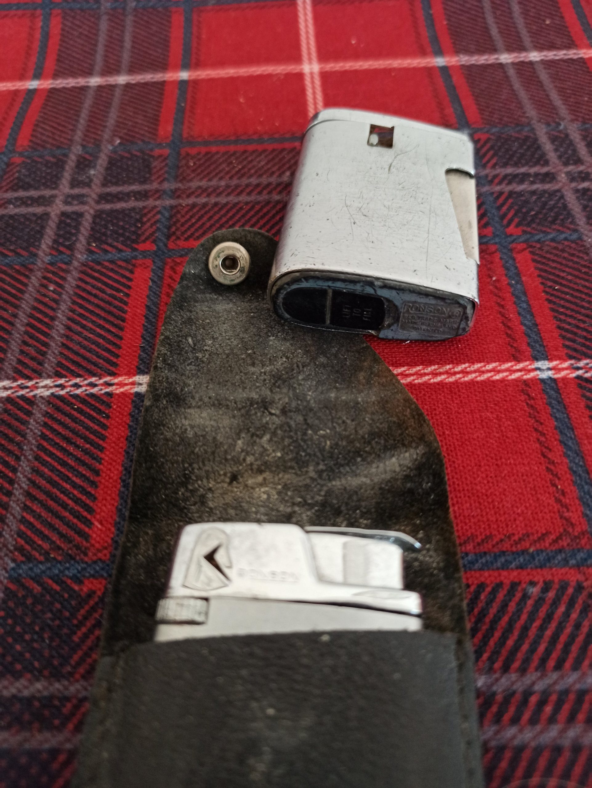 Assortment of Three Pocket Lighters Including Ronsons. - Image 10