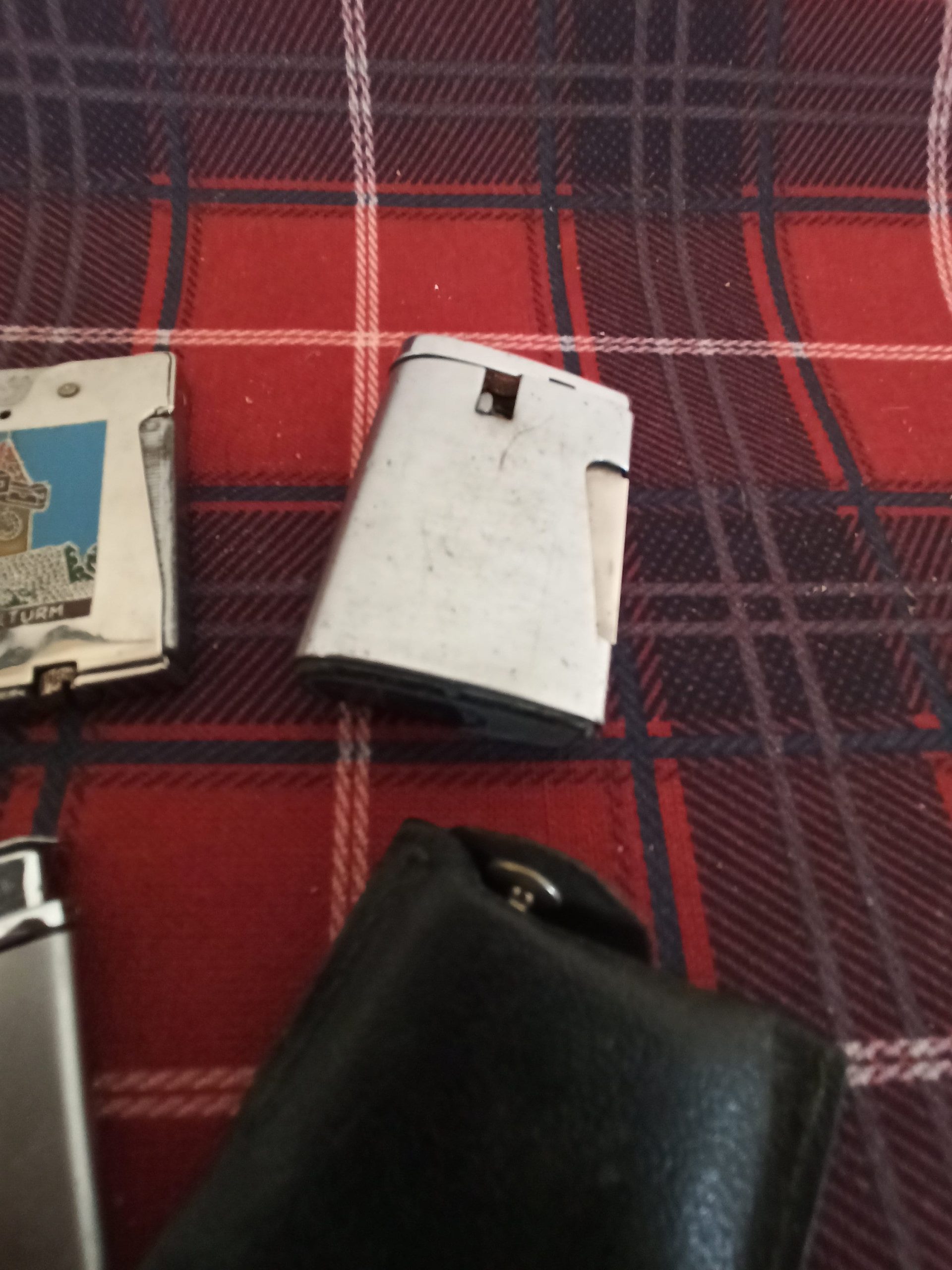 Assortment of Three Pocket Lighters Including Ronsons. - Image 5