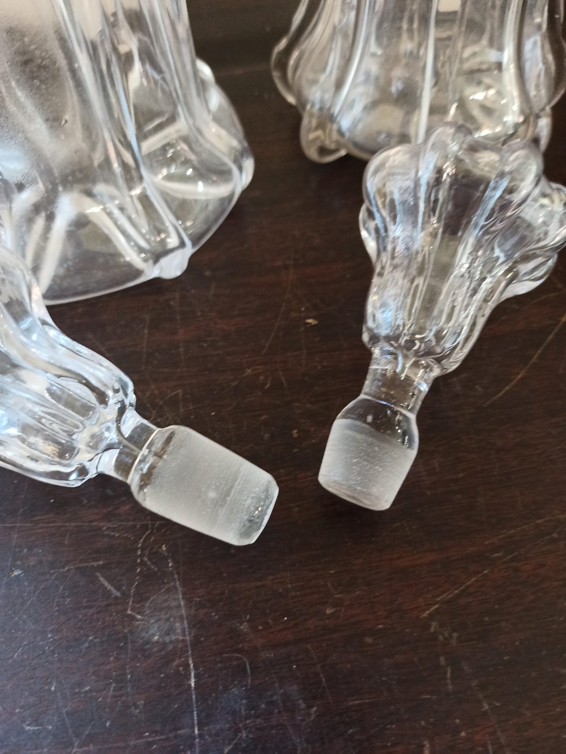 Set of 3 Victorian Glass Decanters. Circa 1852. Bell Shaped, Pillar Decanters. Different Sizes. - Image 9