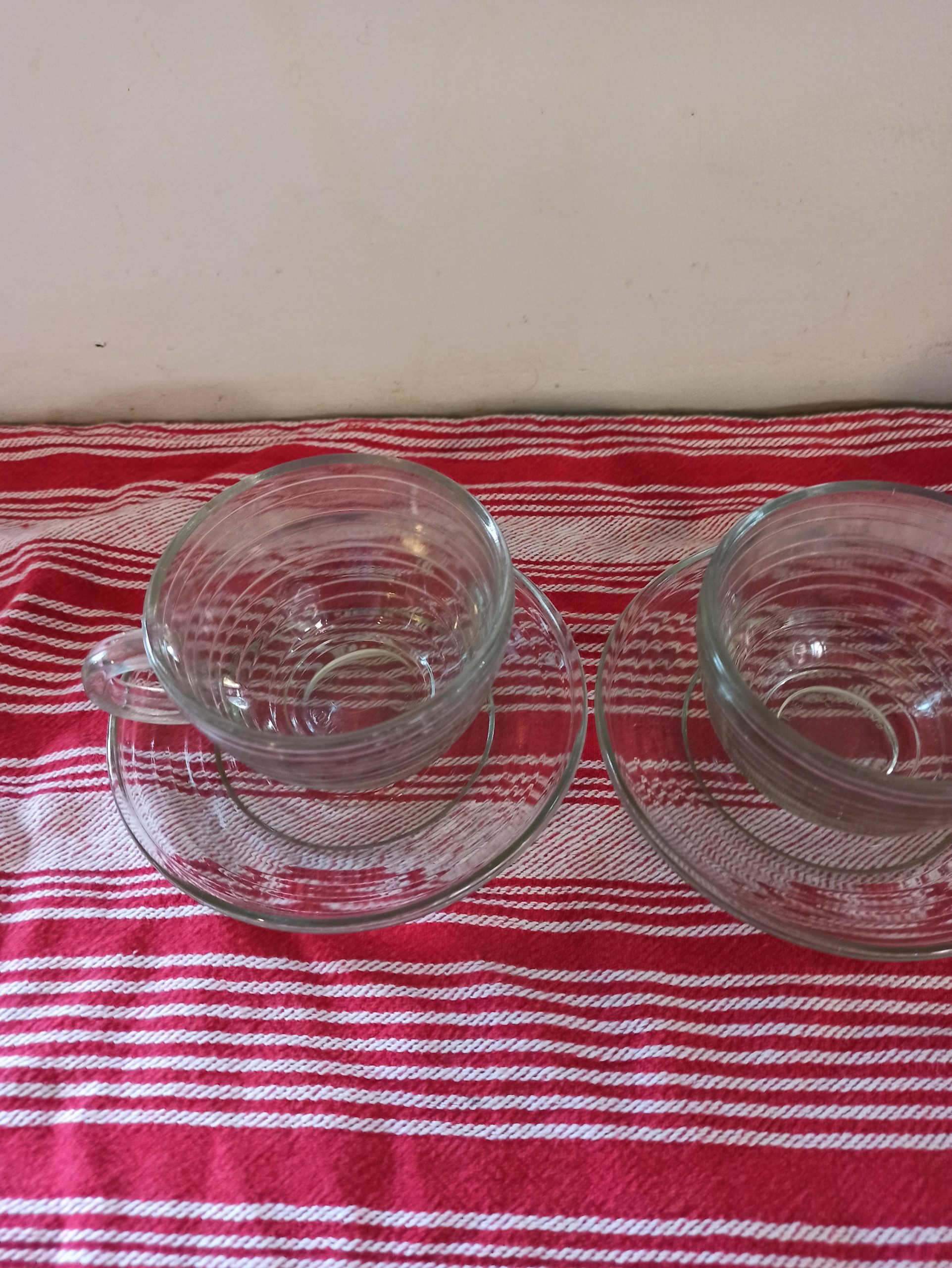 Pair Of Clear Glass Cups With Saucers. Very Good Condition. - Image 2