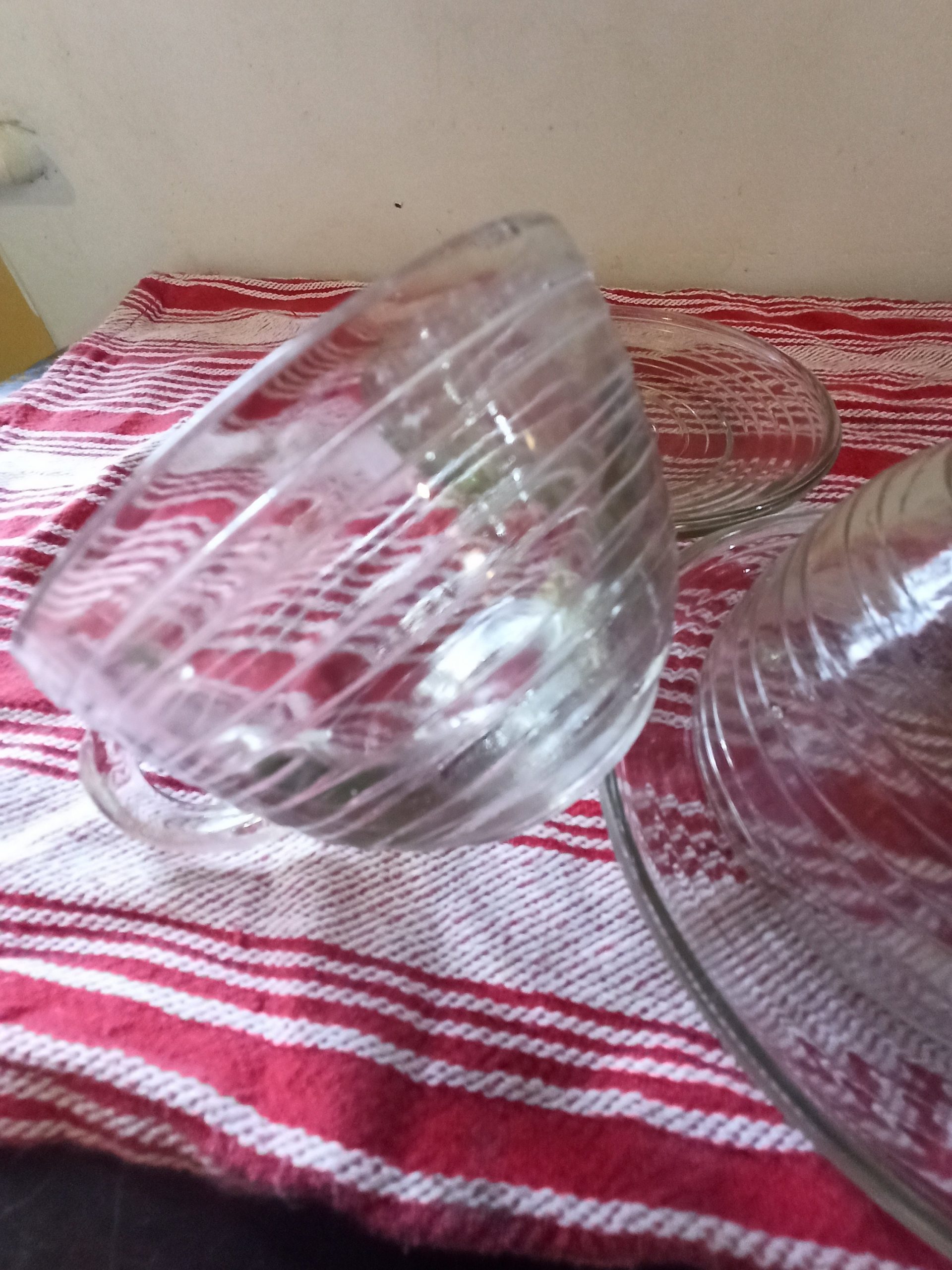 Pair Of Clear Glass Cups With Saucers. Very Good Condition. - Image 7