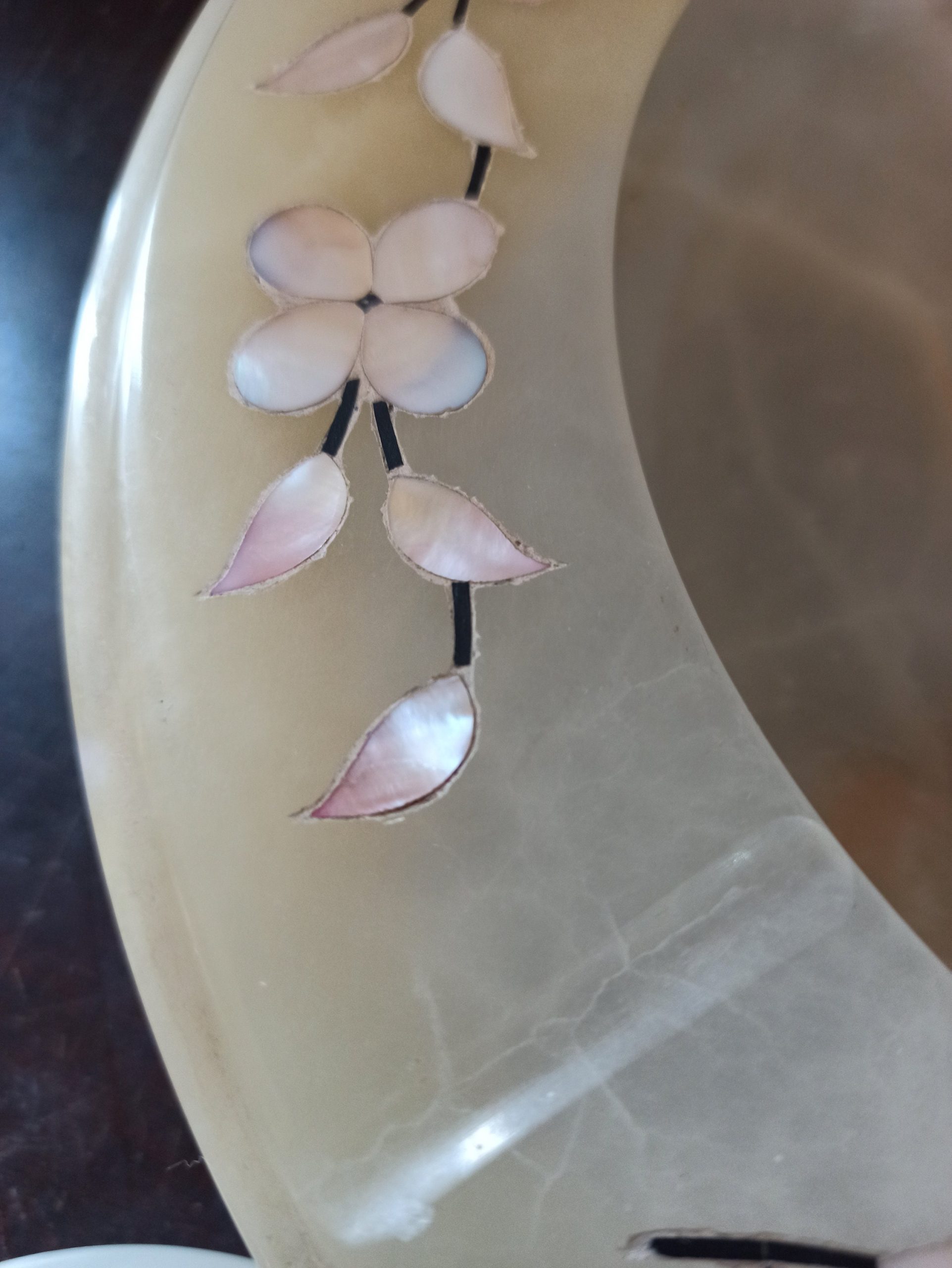 Vintage Onyx Turned Decorative Dish, With Mother of Pearl Inlay Very Good Condition. - Image 3