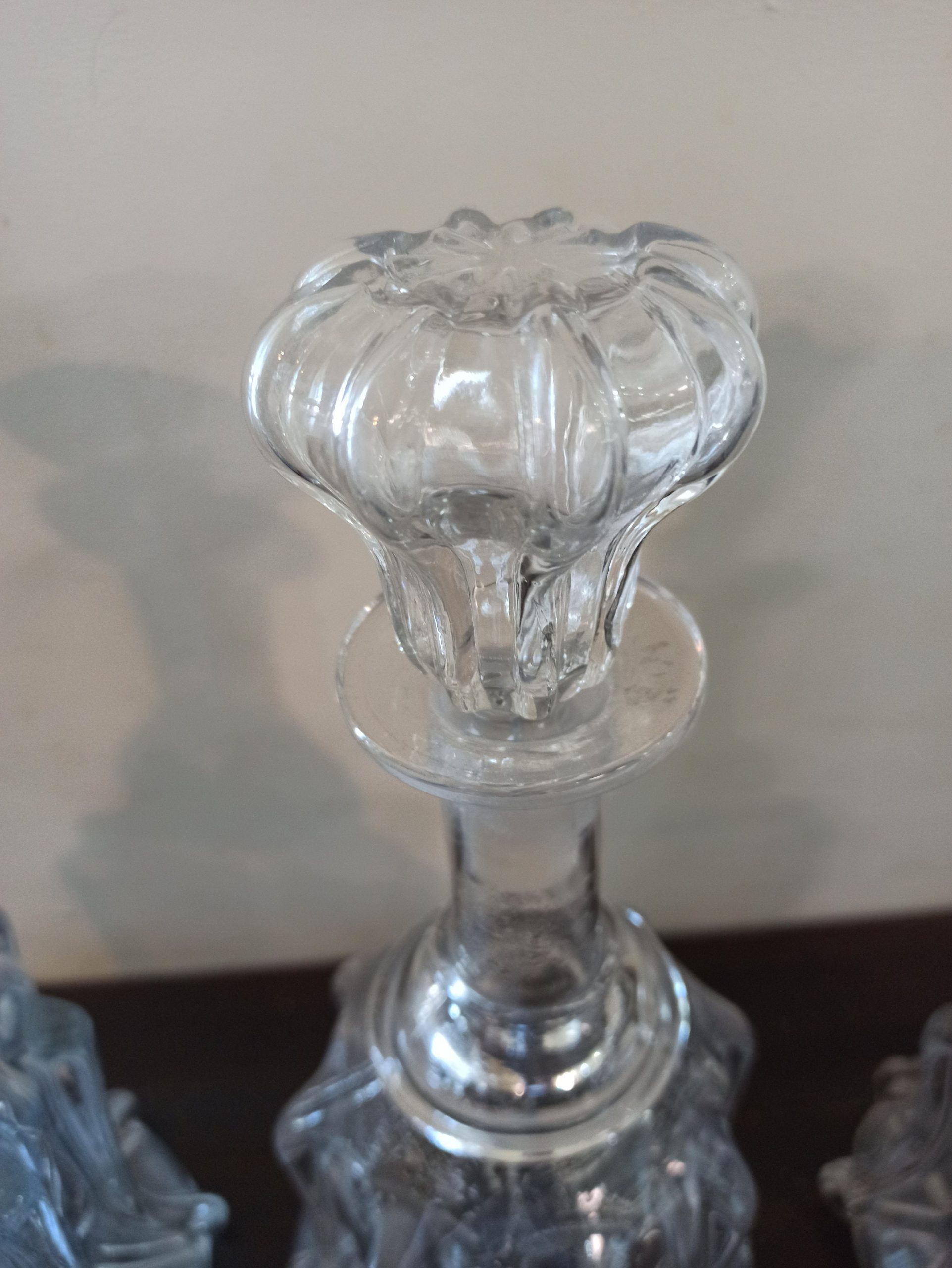 Set of 3 Victorian Glass Decanters. Circa 1852. Bell Shaped, Pillar Decanters. Different Sizes. - Image 3