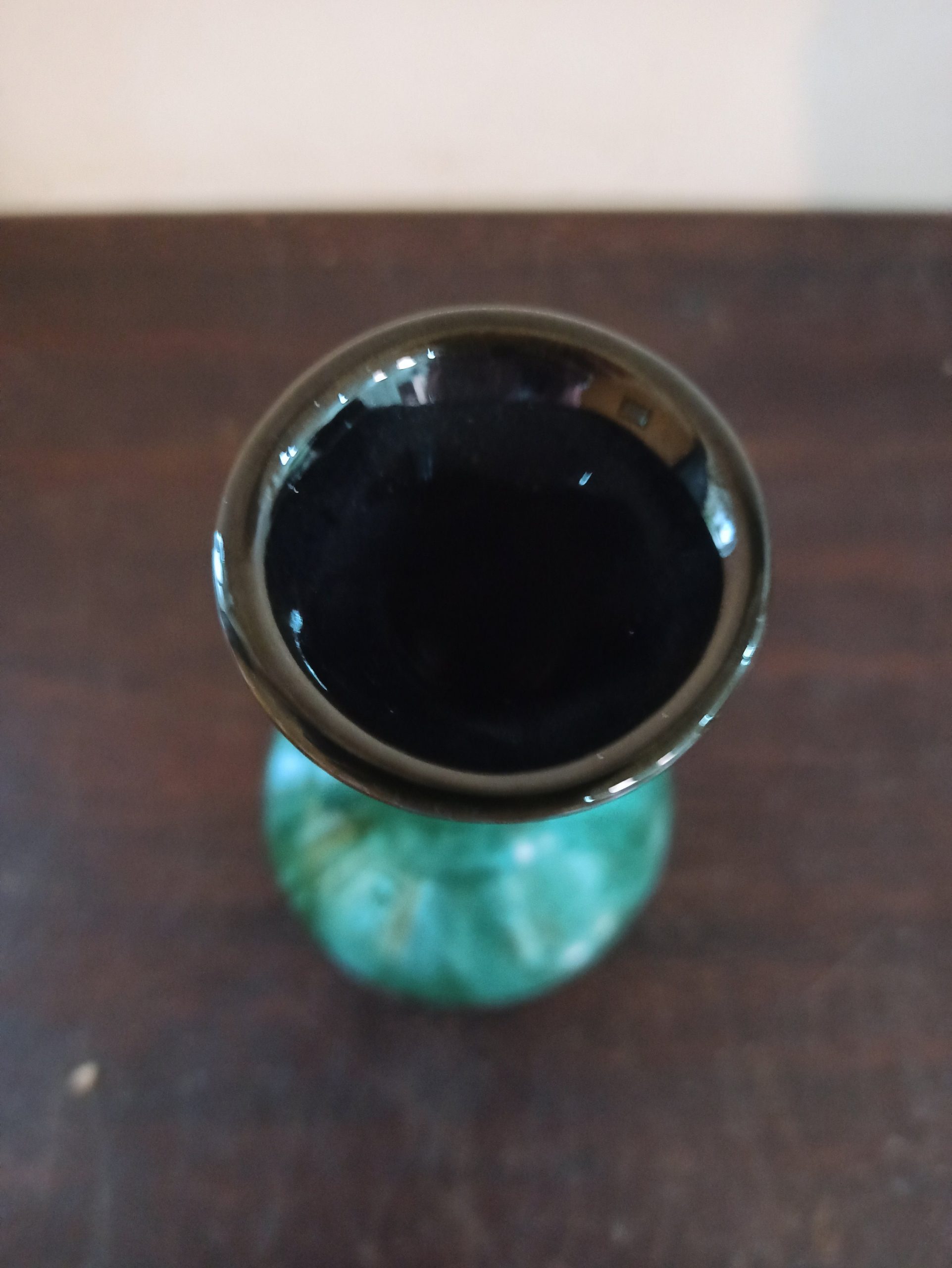 Blue Mountain Pottery Ornamental Posy / Trumpet Vase. Excellent Condition. - Image 3