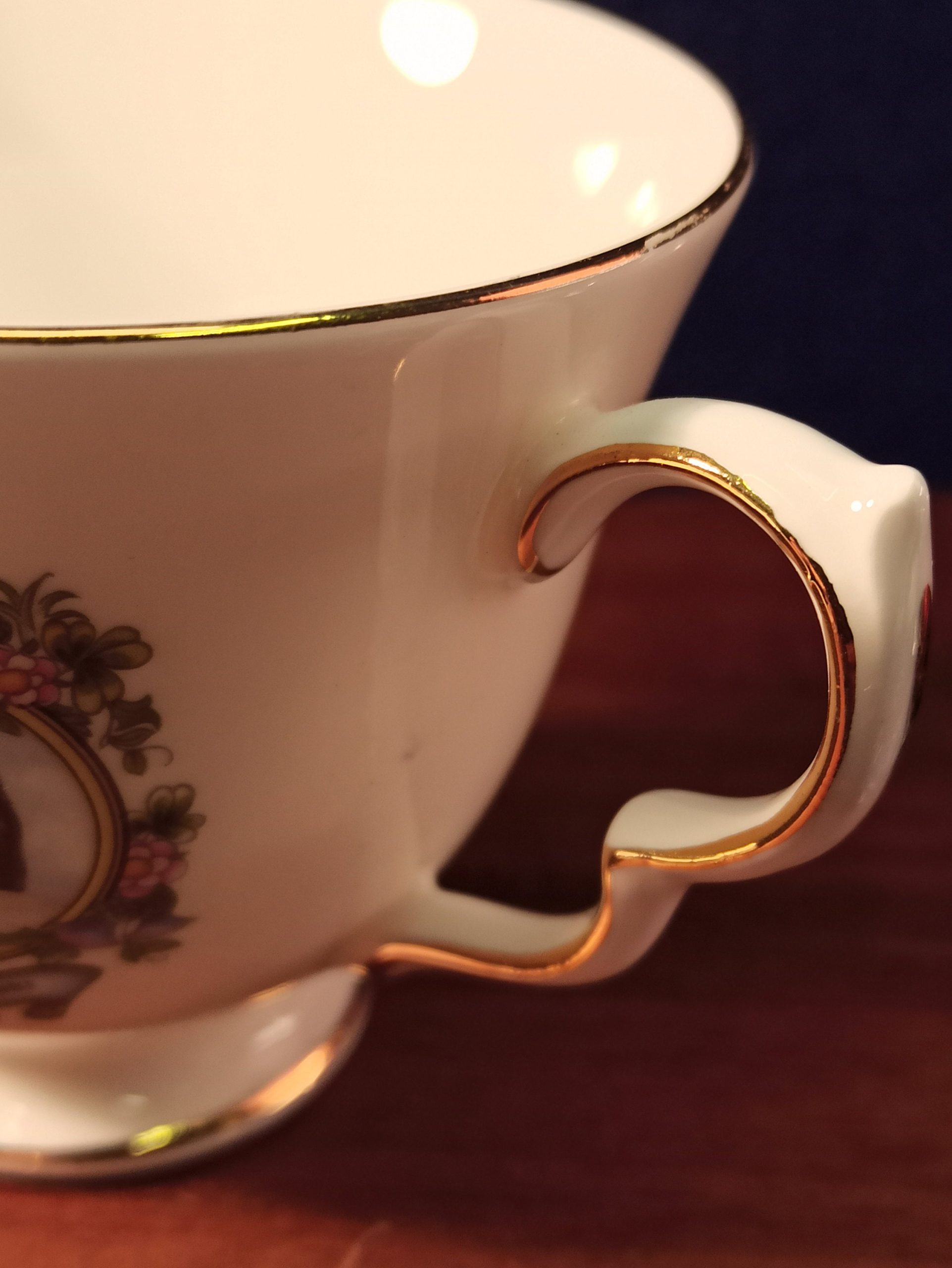 Charles and Diana Wedding Celebration Trio. Cup, Saucer and Plate. Queen Anne Ware. Bone China. 1981. Very Good Condition. - Image 8