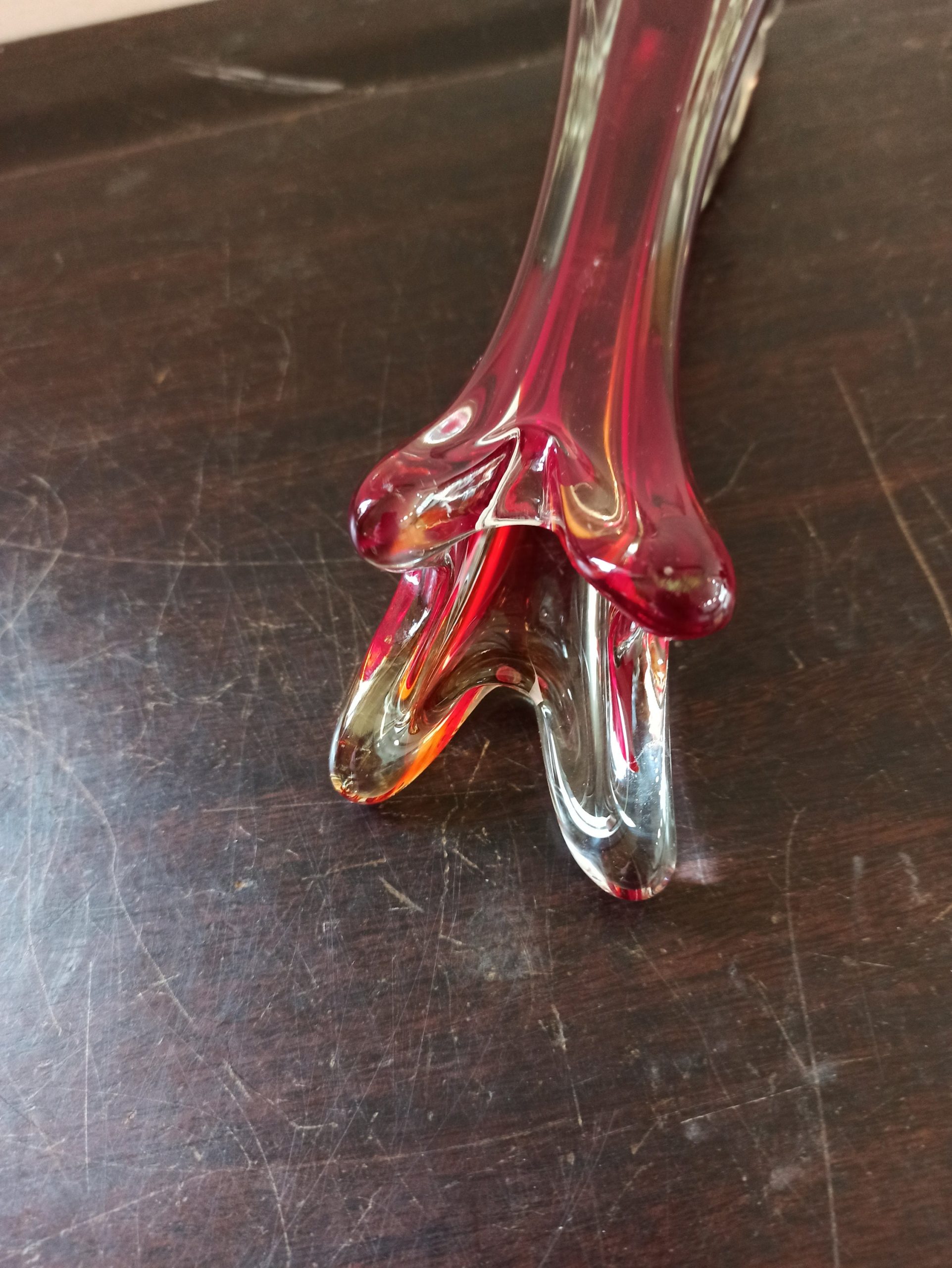 Vintage Ruby Red Glass Tulip Vase. Very Good Condition. - Image 4