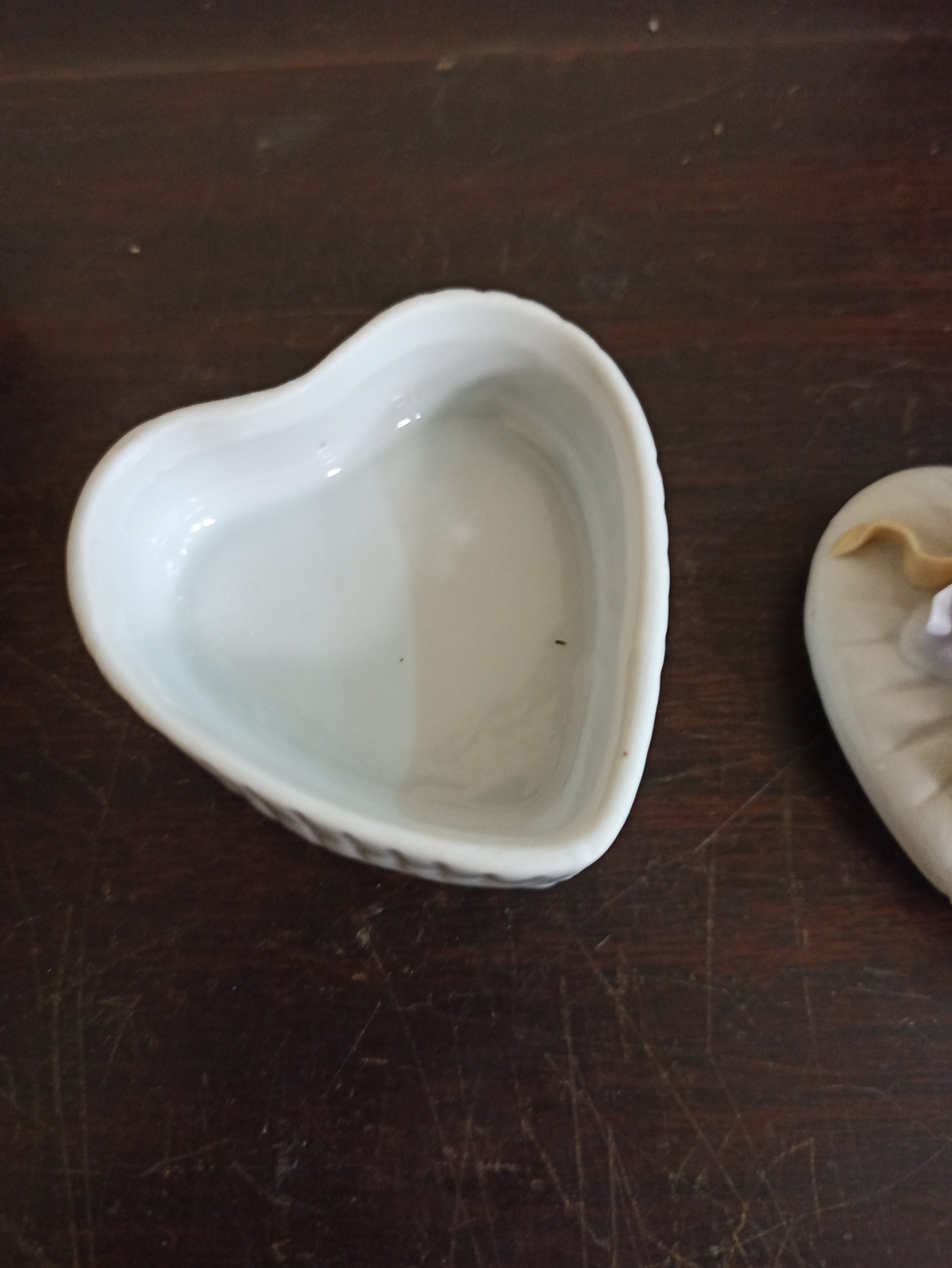 Novelty Ornamental Flower Tankard And Heart Shaped Trinket Box. Overall, Good Condition. - Image 6